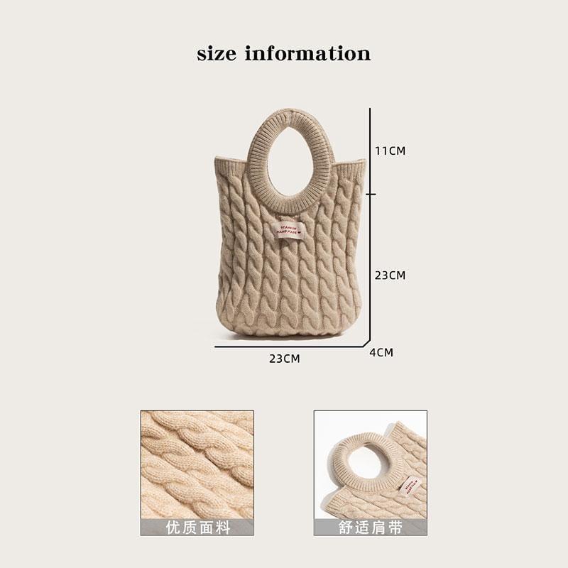 Label Applique Knit Tote Bag Product Image