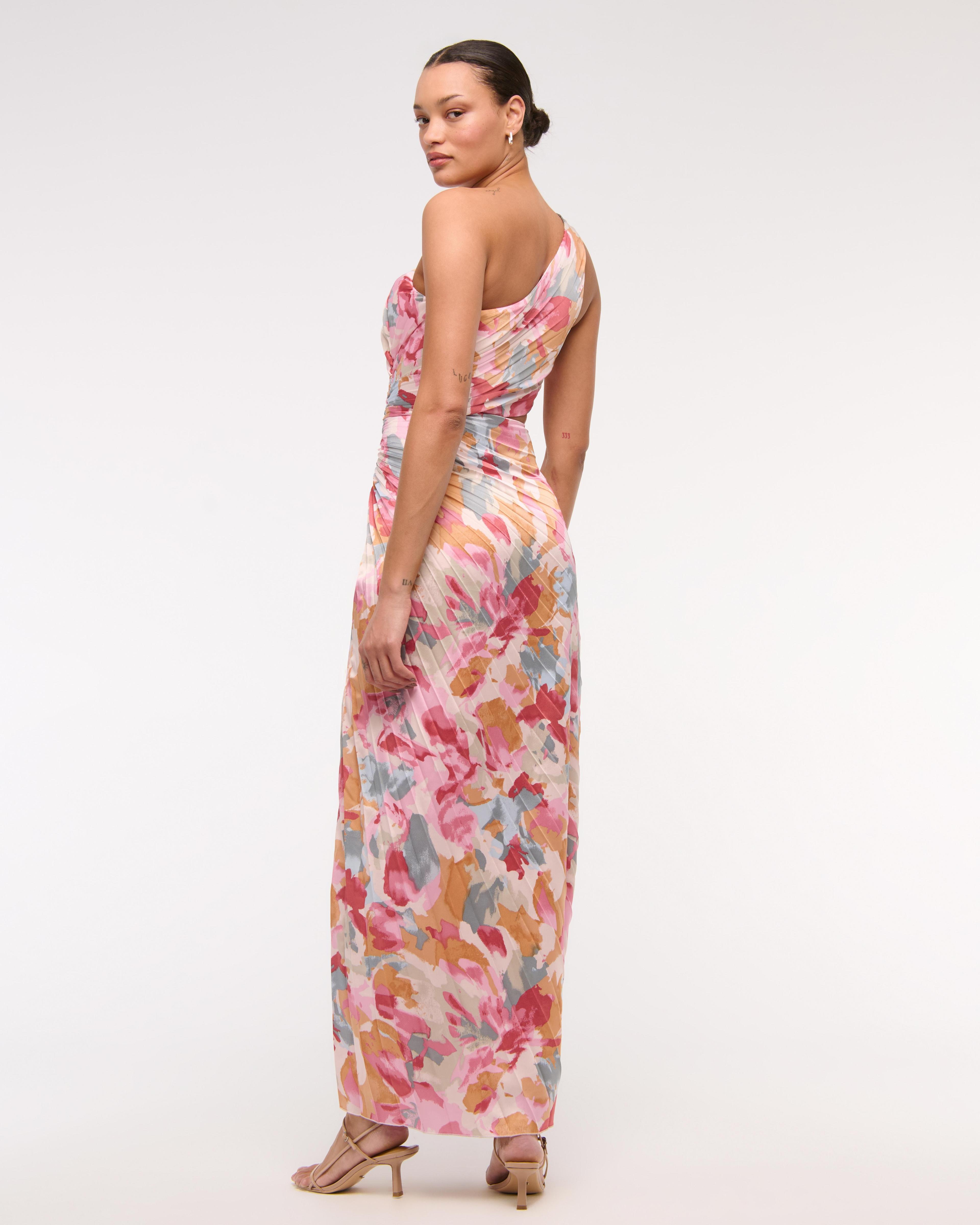 The A&F Giselle Pleated One-Shoulder Cutout Maxi Dress Product Image