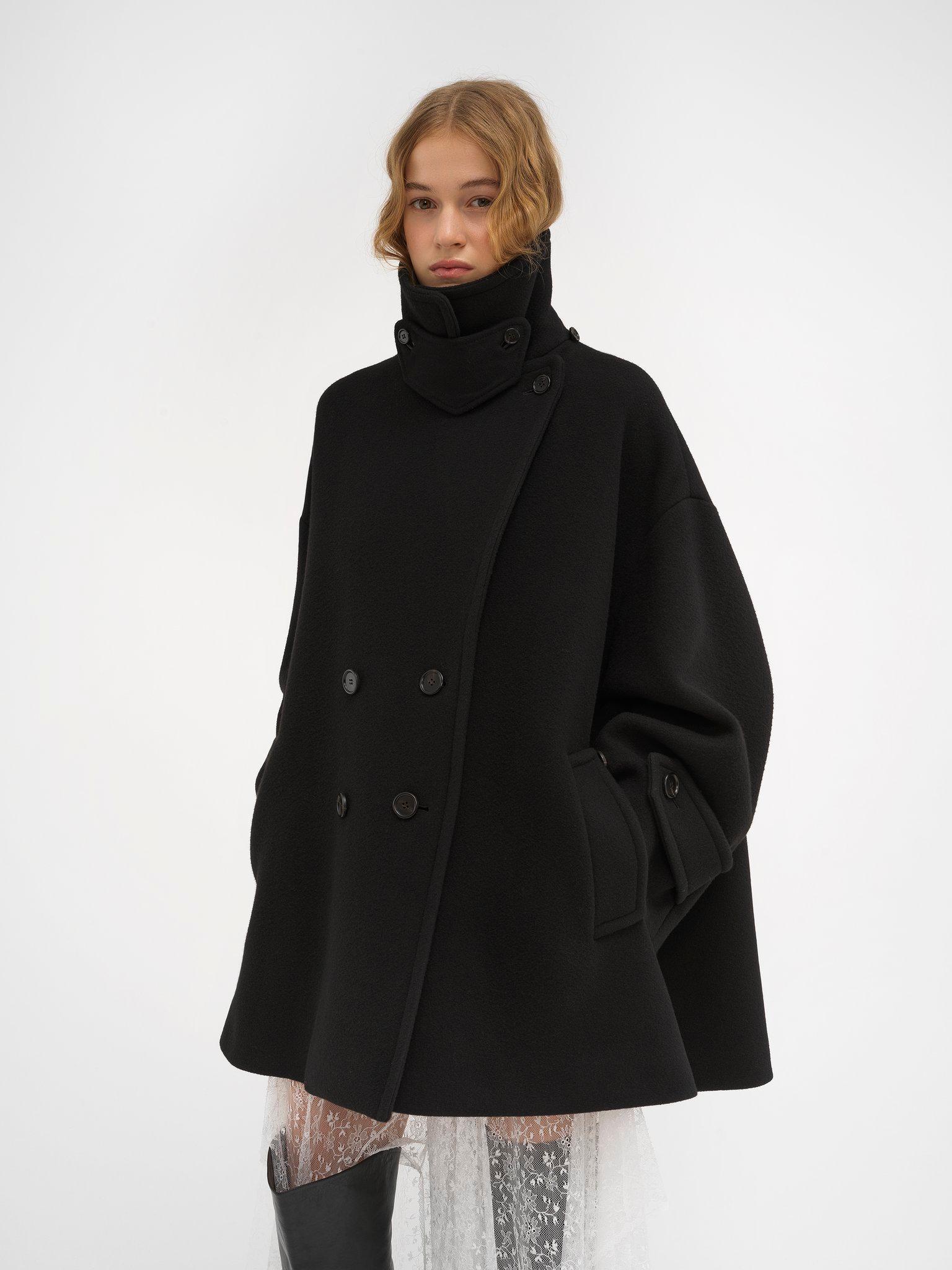Oversized coat in wool Product Image
