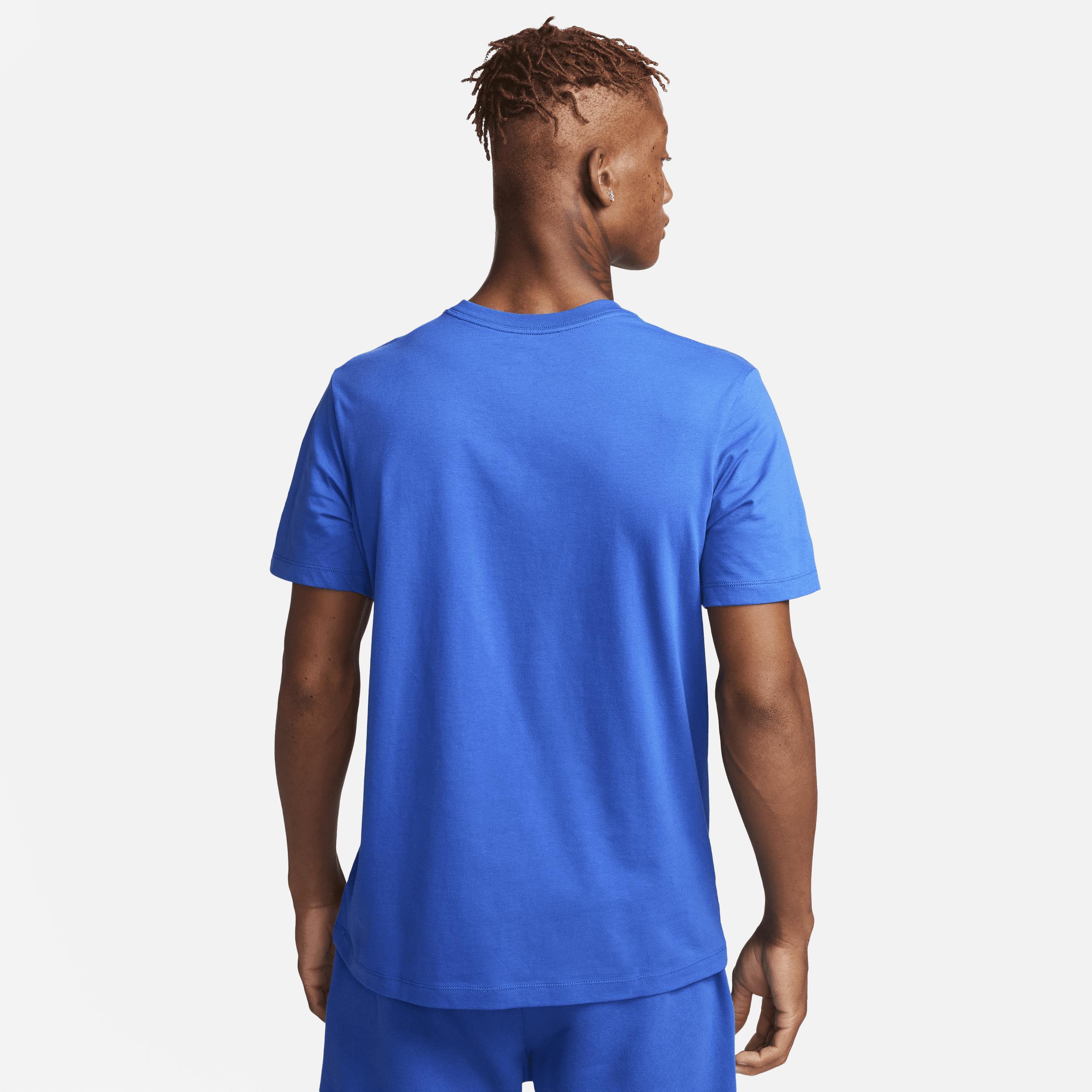 Men's Nike Sportswear Club T-Shirt Product Image