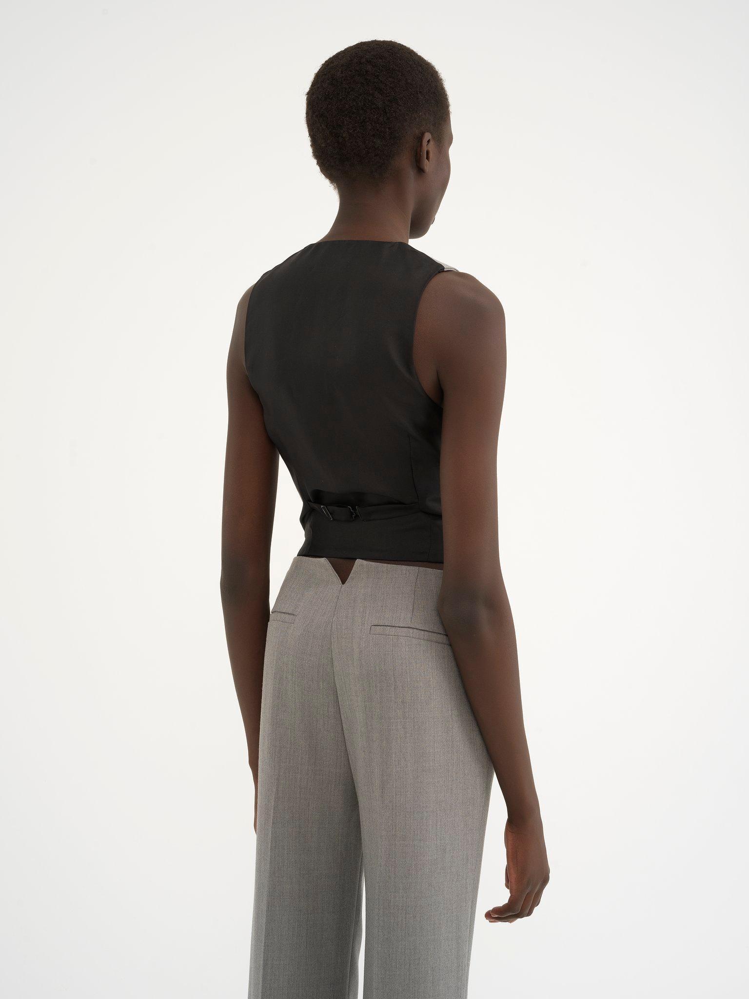 Tailored waistcoat in wool grain de poudre Product Image