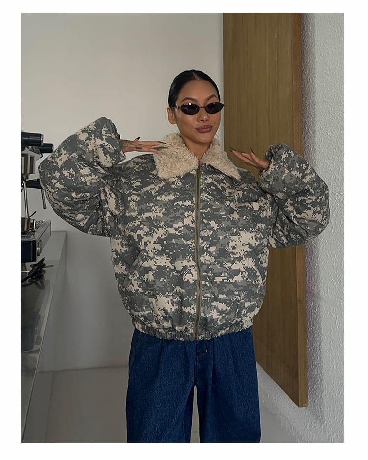 Fluffy Collar Camouflage Zip Puffer Jacket Product Image