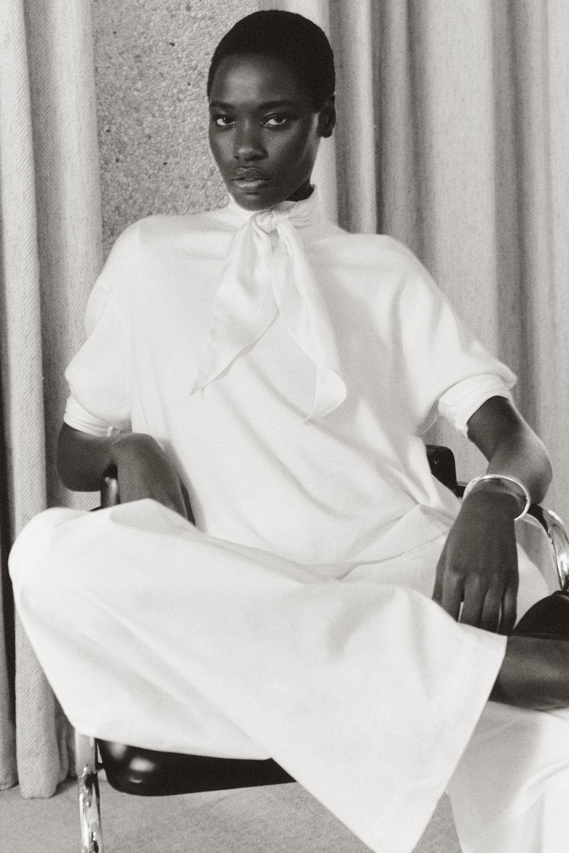 UTILITY BARREL-LEG CARGO PANTS Product Image