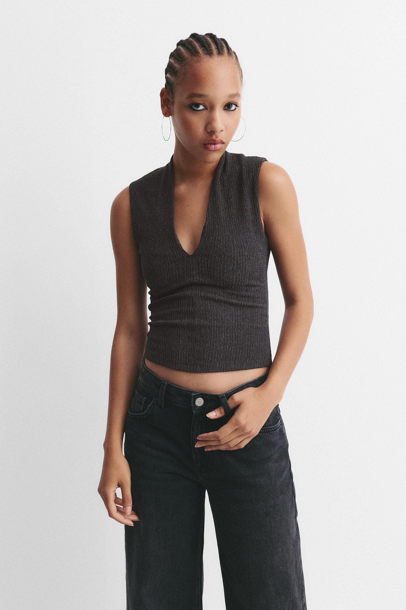 Sleeveless top Product Image