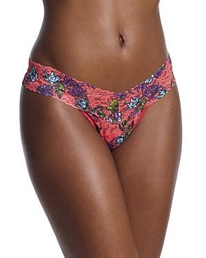 Signature Lace Low Rise Printed Thong Product Image