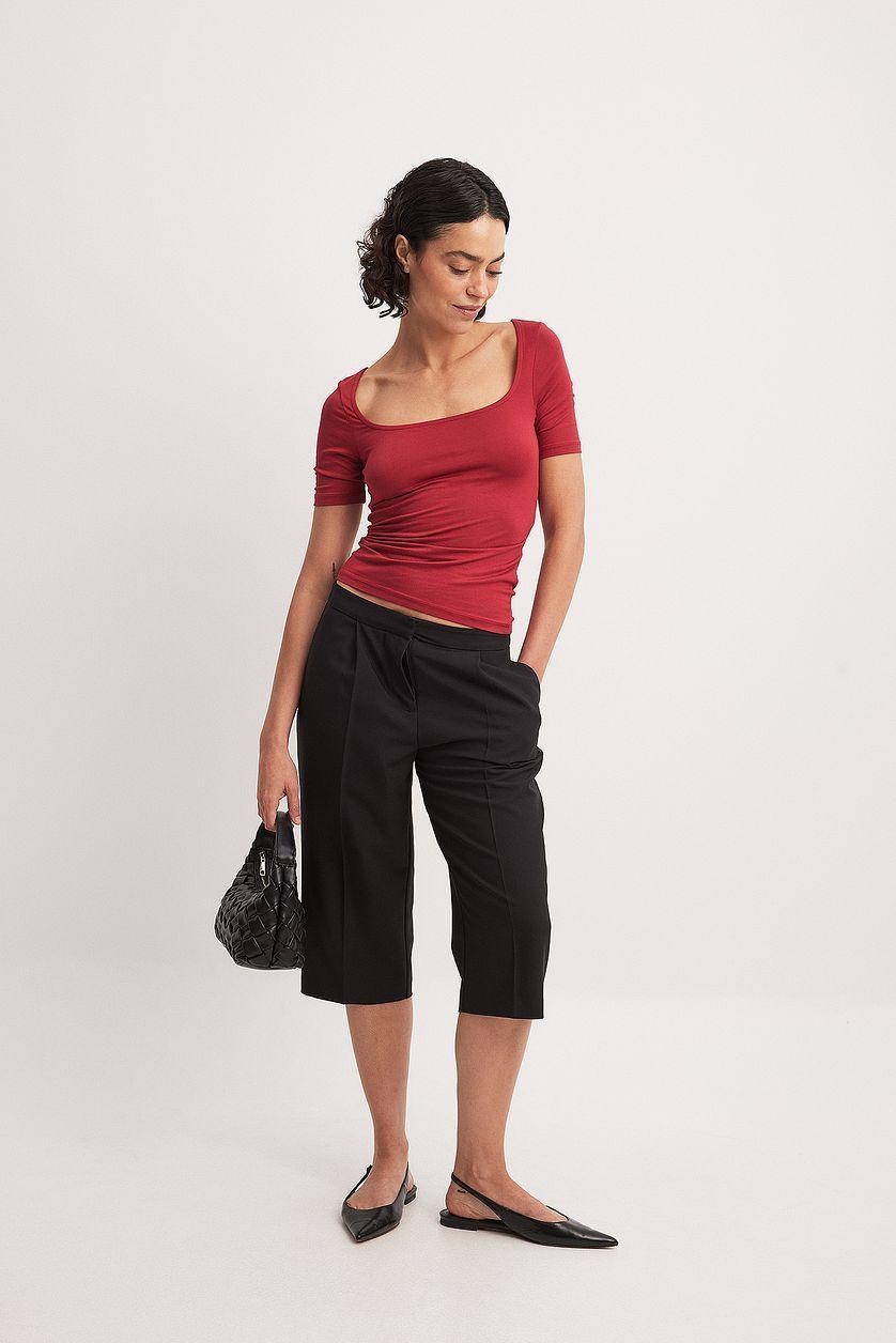 Soft Line Scoop Neck Short Sleeve Top Product Image