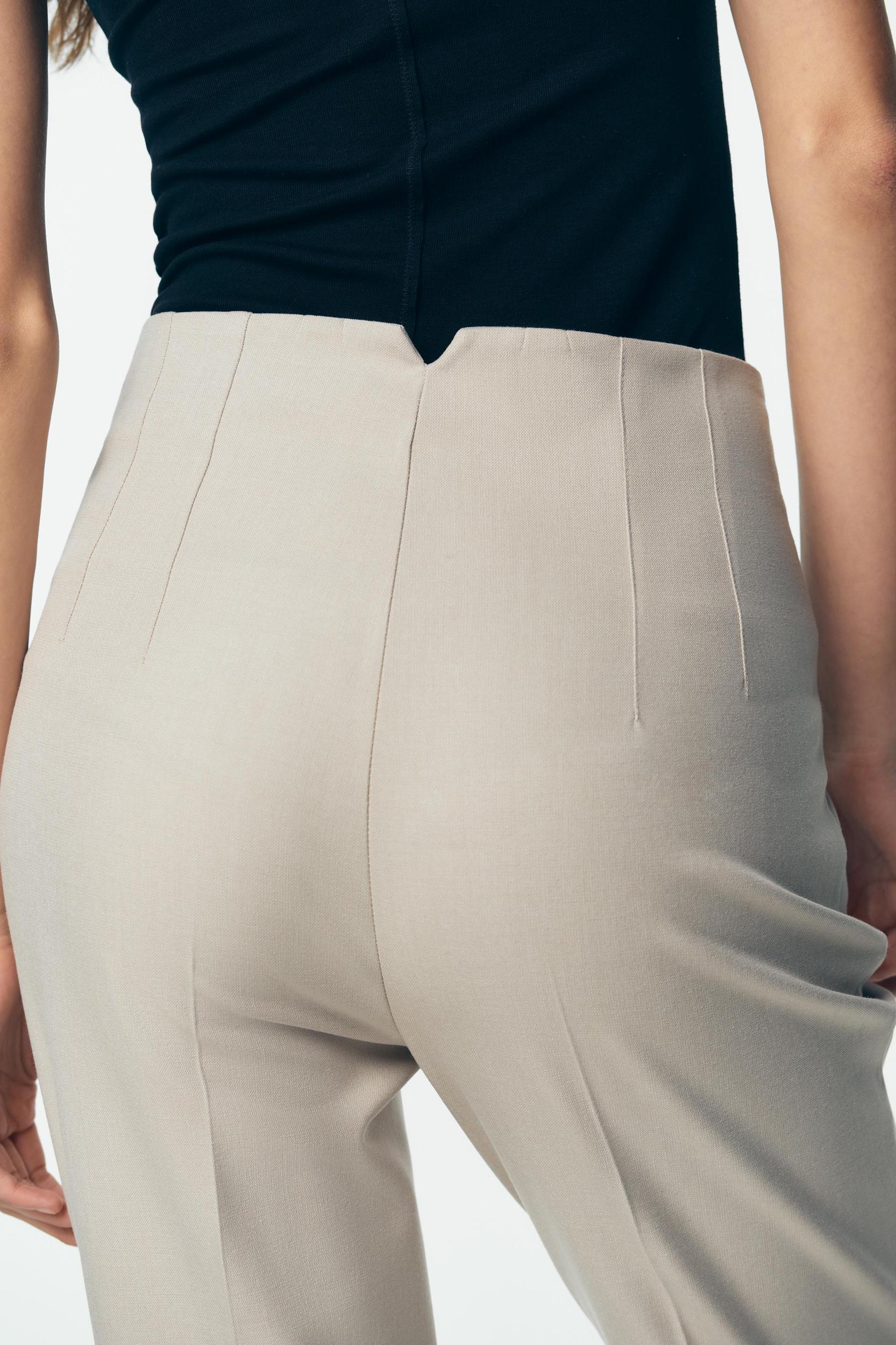 HIGH-WAISTED PANTS Product Image