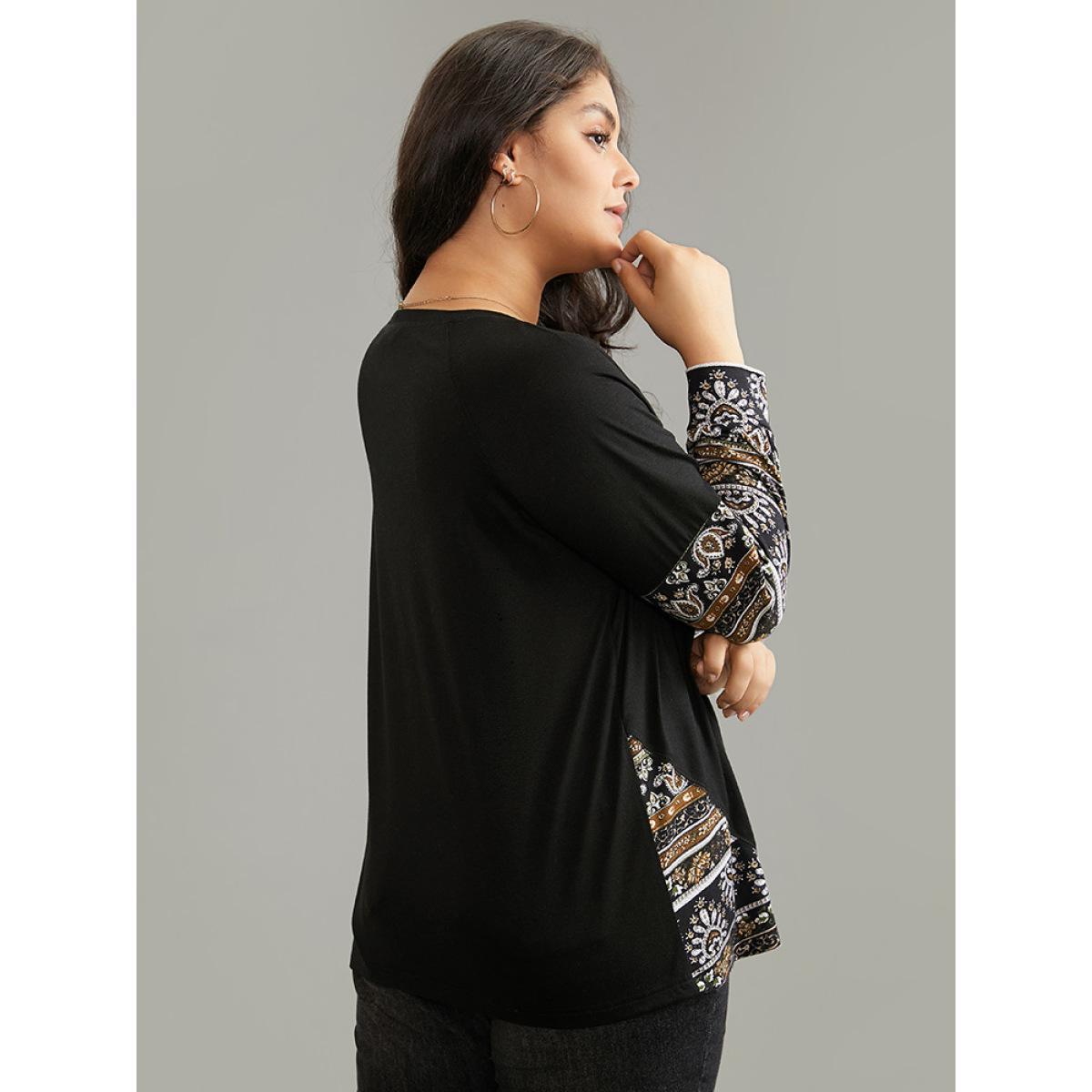 Plus Size Bandana Print Patchwork Raglan Sleeve T-shirt Black Women Casual Contrast Bohemian Print Round Neck Dailywear T-shirts BloomChic 14-16/1X Product Image