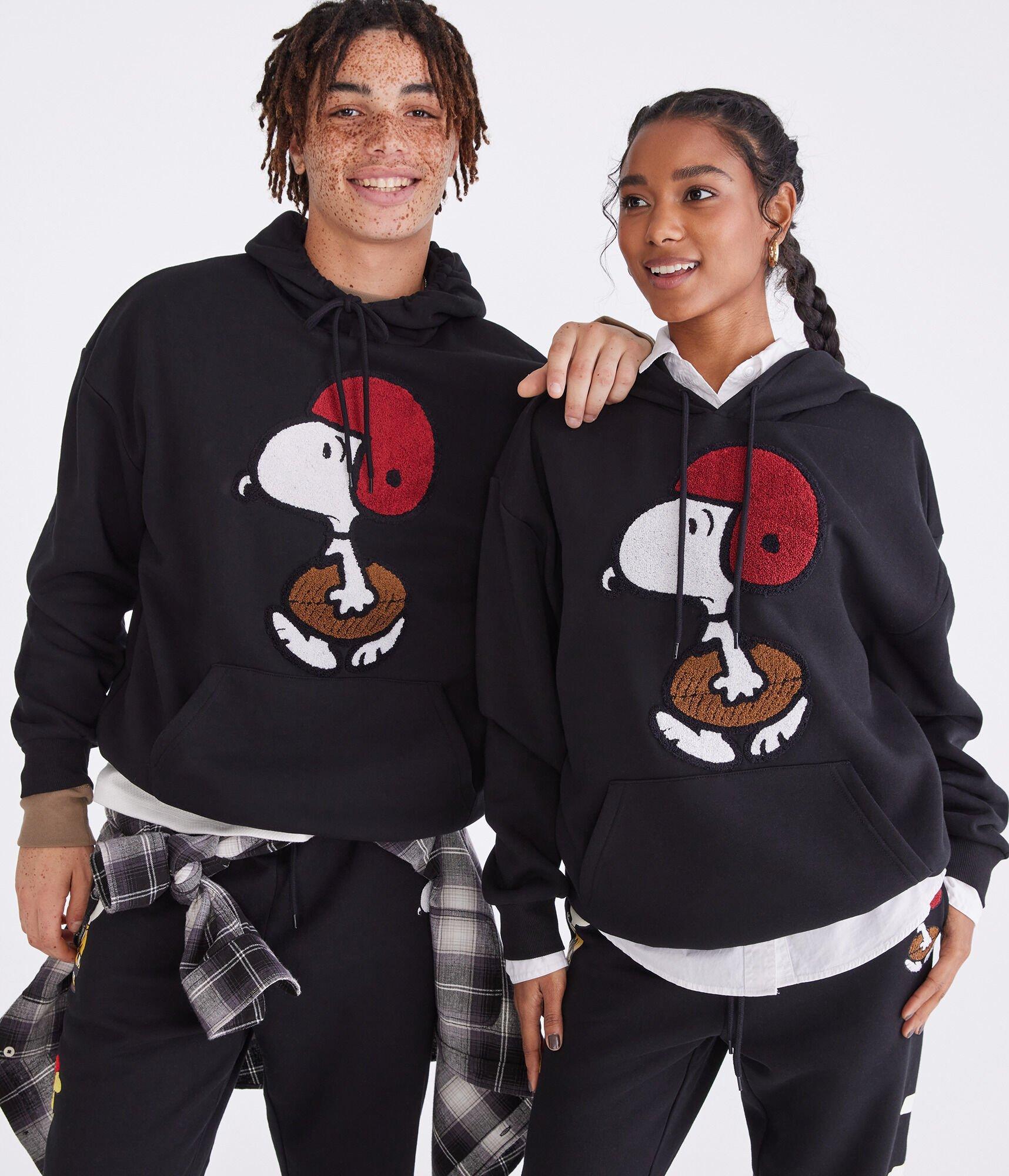 Peanuts® | Aéropostale Snoopy Football Pullover Hoodie Product Image