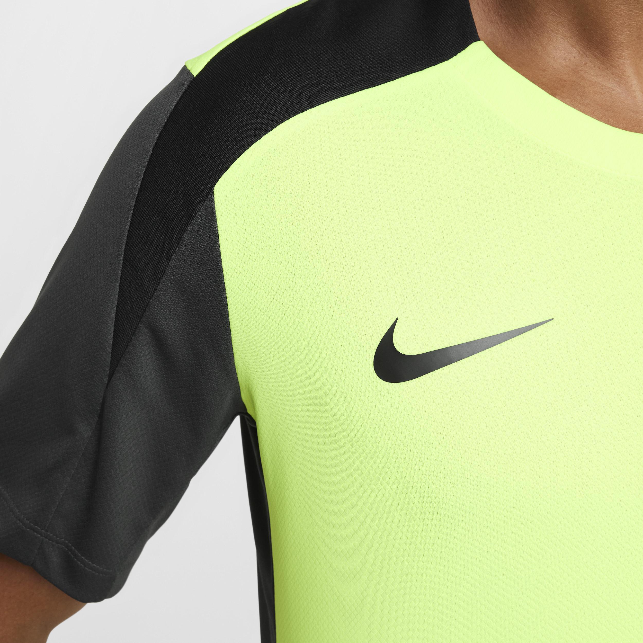 Nike Strike Men's Dri-FIT Short-Sleeve Soccer Top Product Image