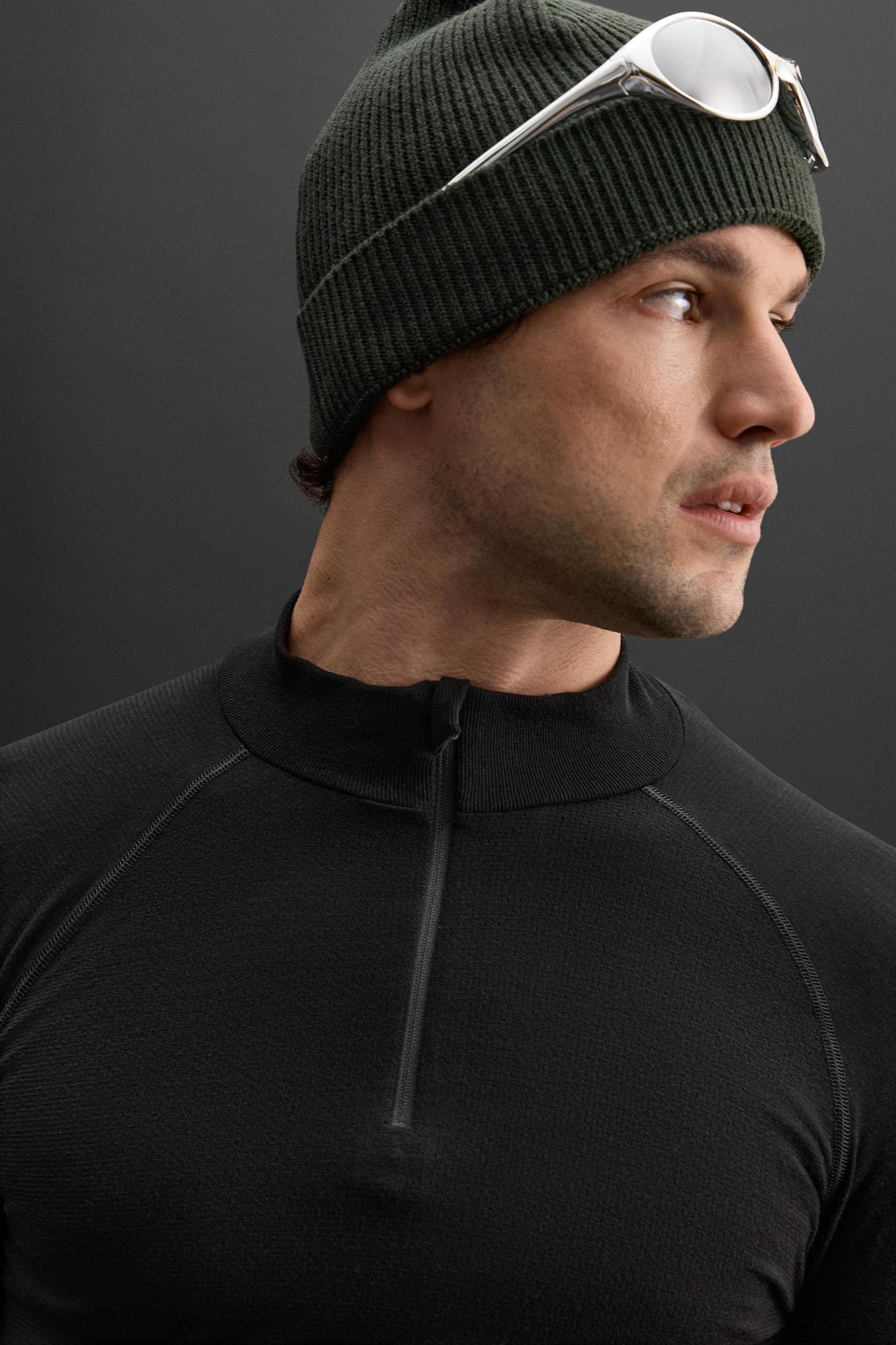 ZIPPER COLLAR SHIRT Product Image