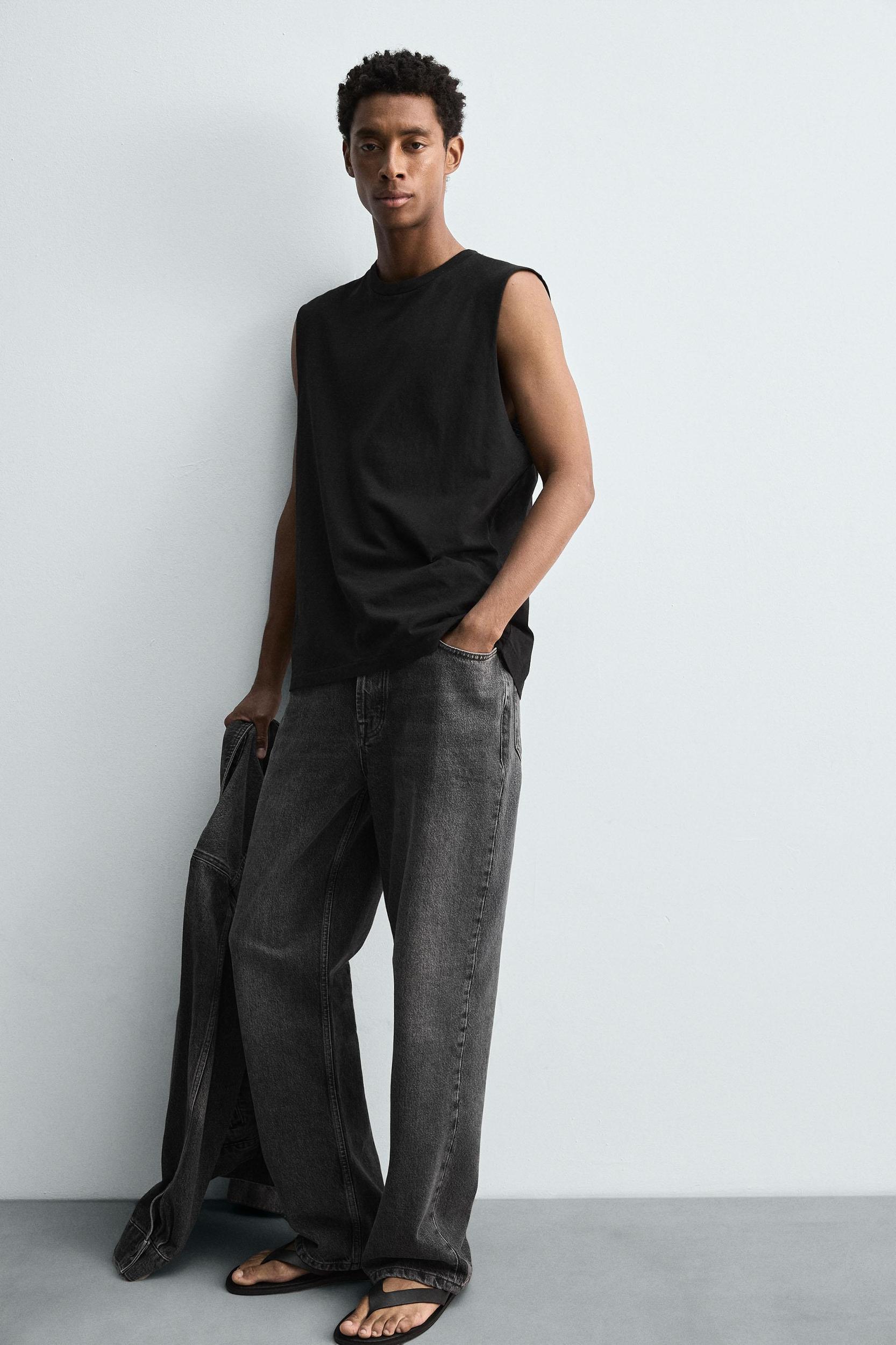 LIGHTWEIGHT TANK T-SHIRT Product Image