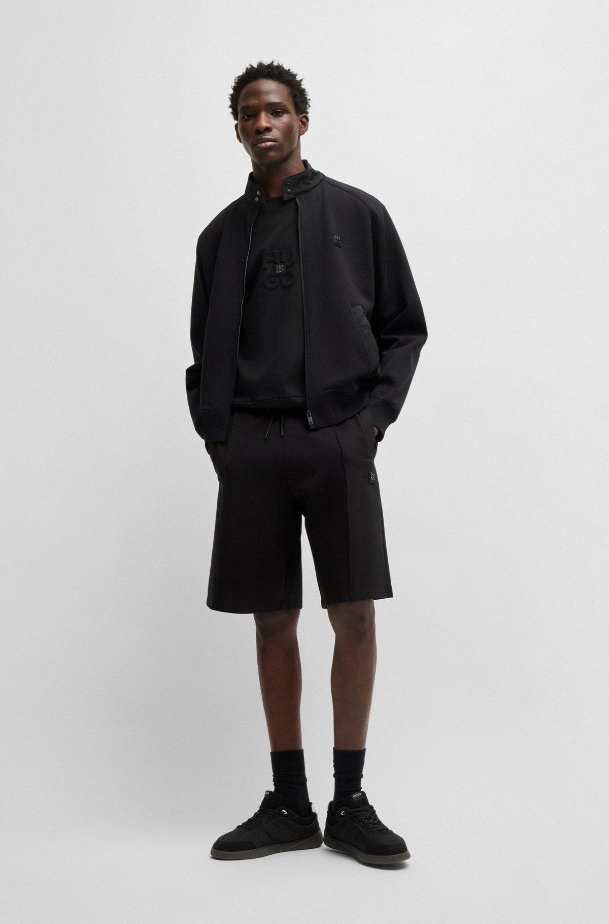 Shorts with zigzag stitching Product Image