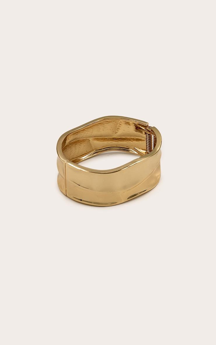 Gold Textured Ribbed Cuff Product Image