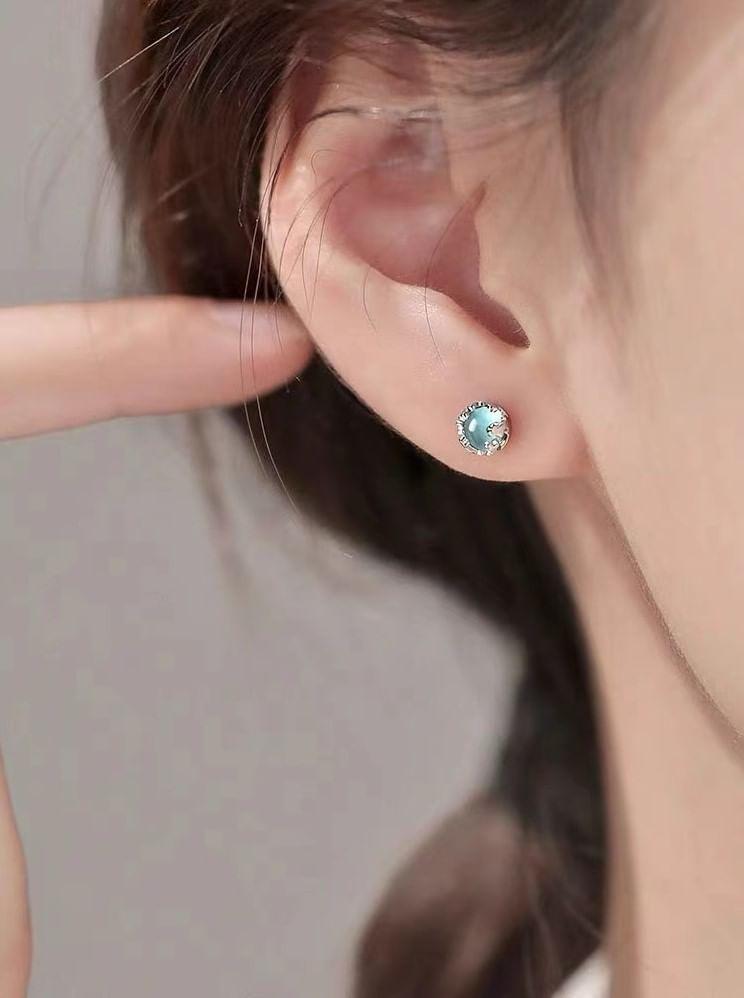 Moonstone S925 Sterling Silver Stud Earring Product Image