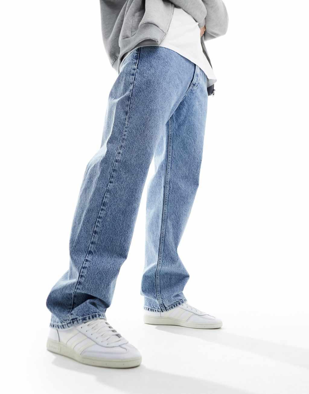 Calvin Klein Jeans '90s straight leg jeans in light blue wash Product Image