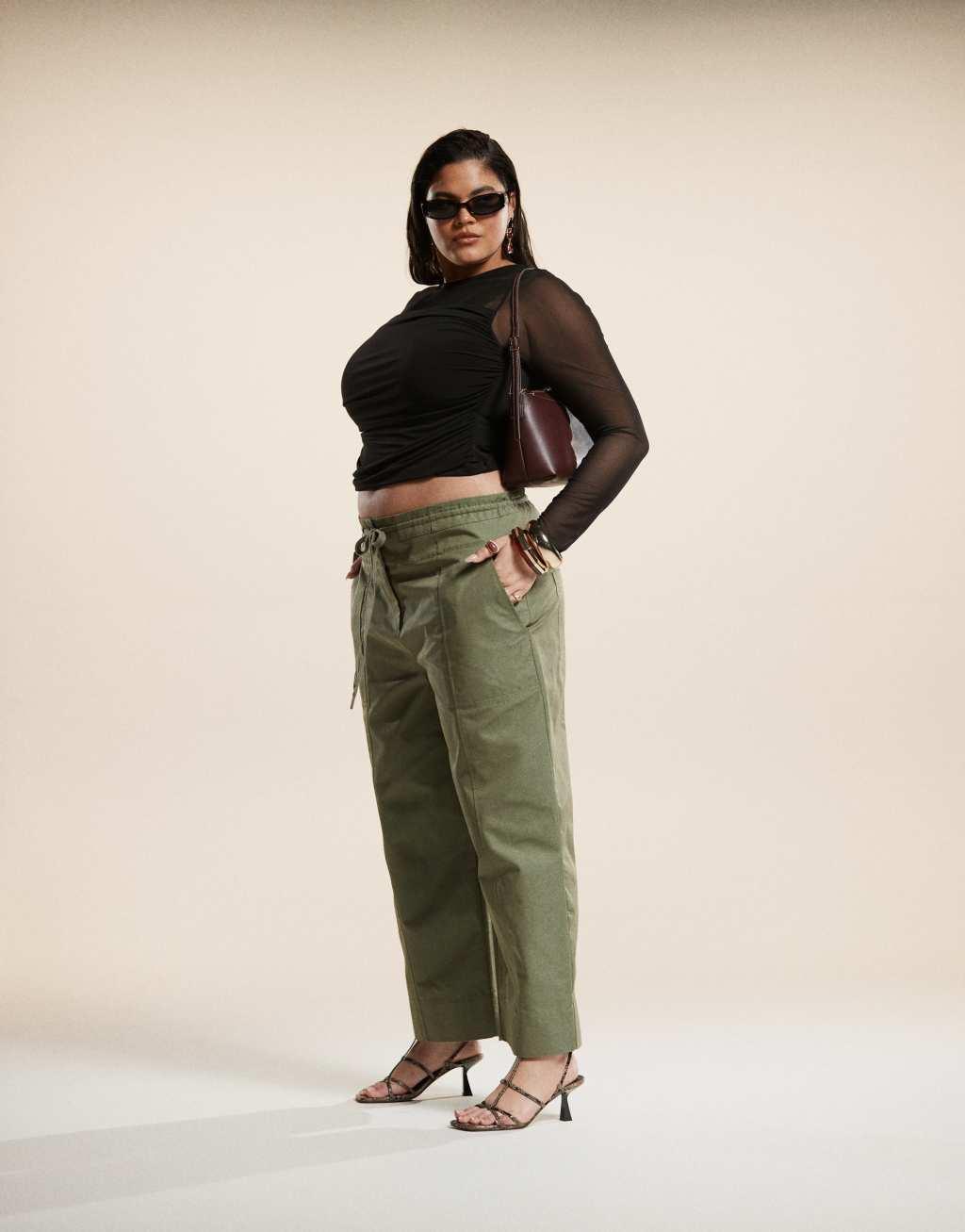 ASOS DESIGN Curve barrel pants with seam detail in khaki Product Image
