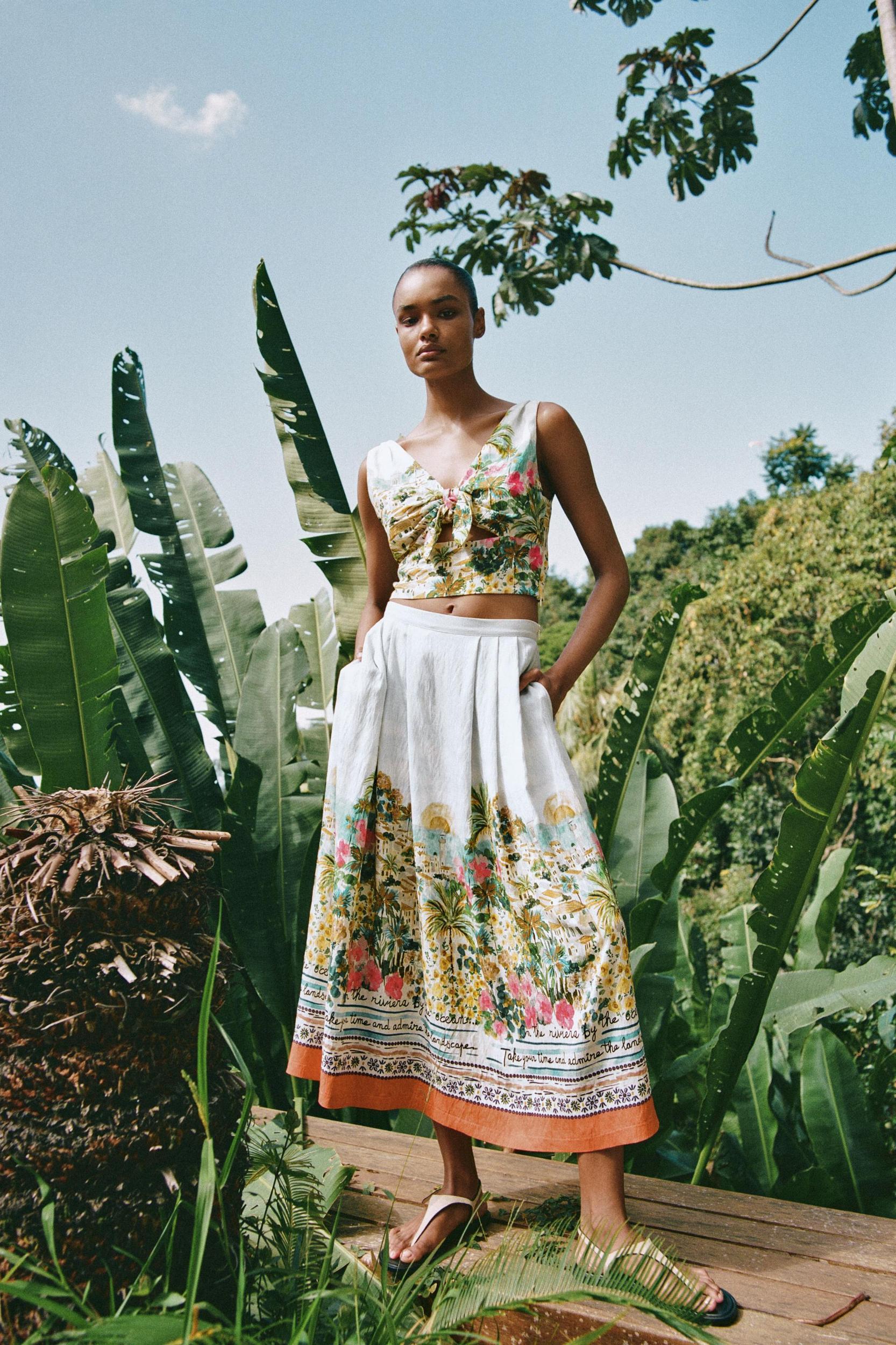 KNOTTED PRINTED CROP TOP Product Image