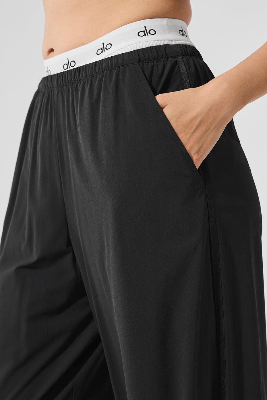 Breezy Wide Leg Pant - Black Product Image