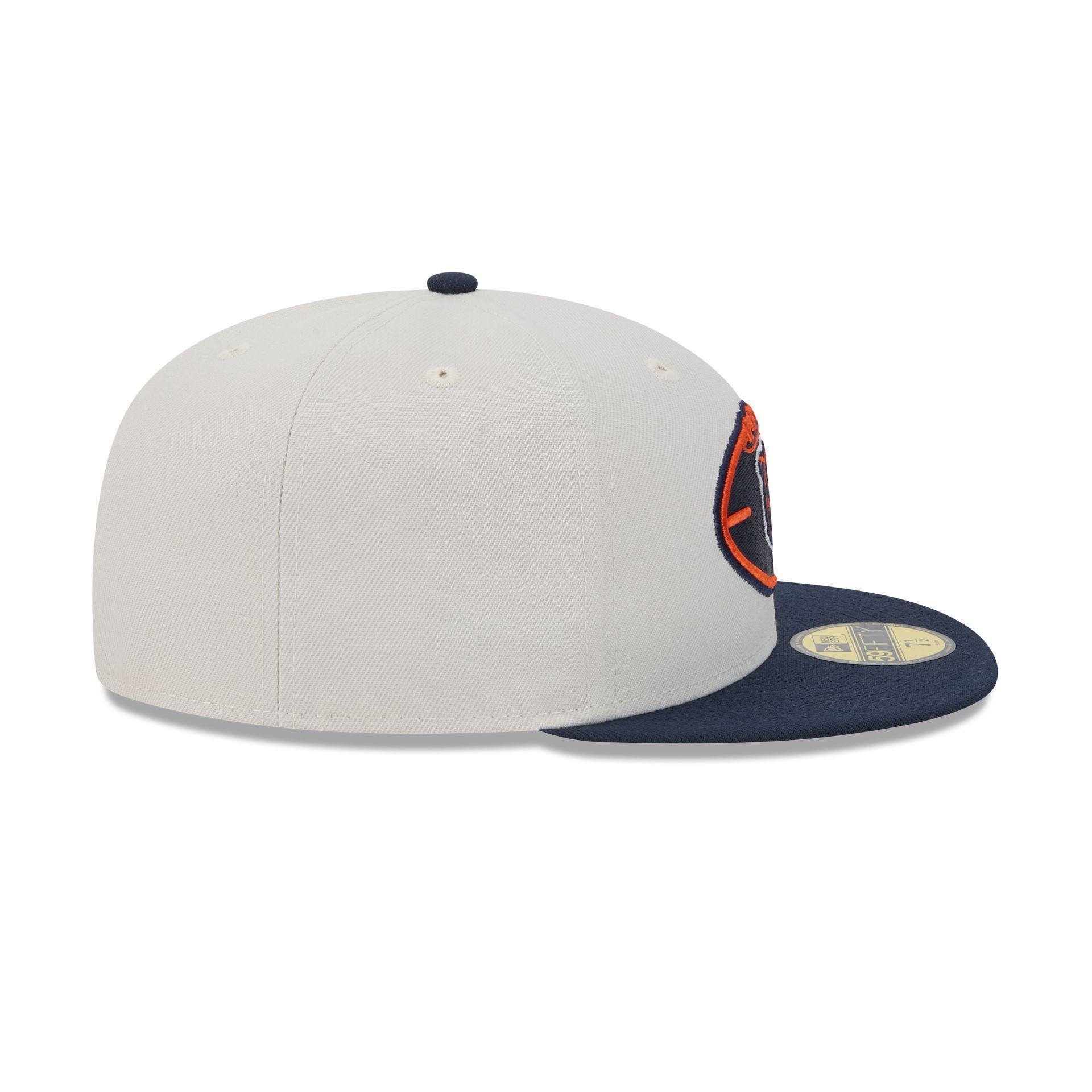 New York Knicks Satin Pin 9FIFTY Snapback Hat Male Product Image