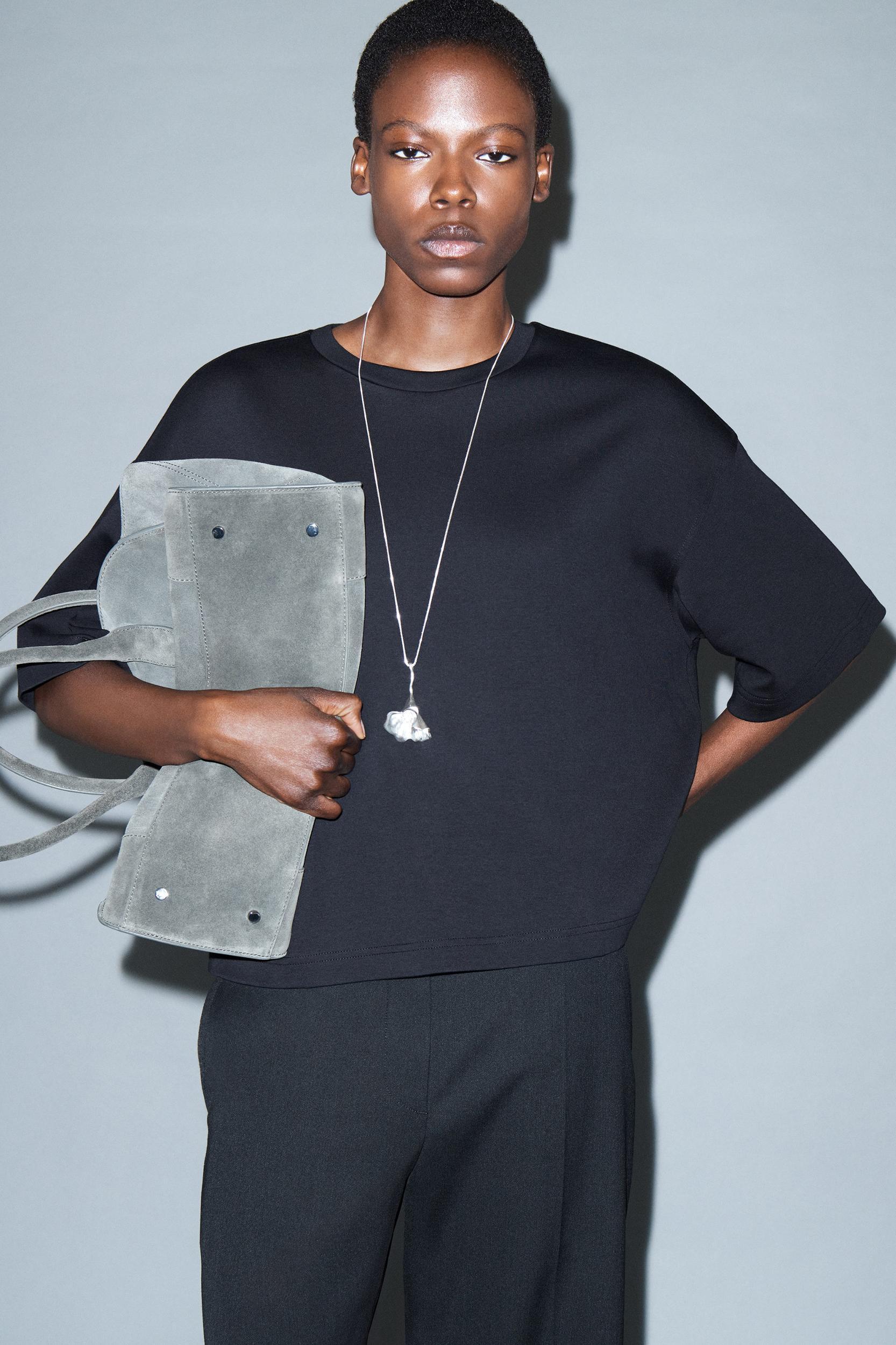 OVERSIZED BOXY T-SHIRT Product Image