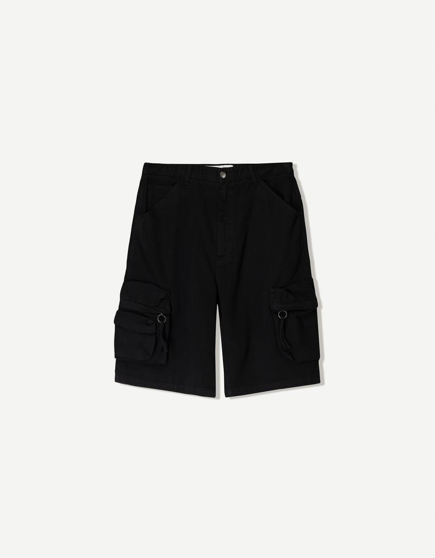 Baggy cargo Bermuda shorts Product Image