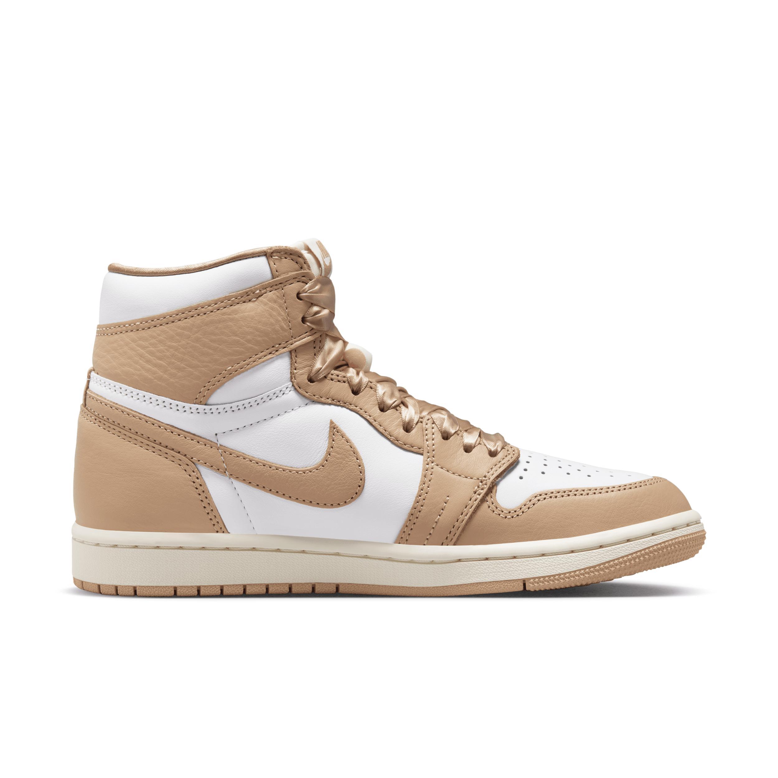 Nike Air Jordan 1 Retro Hi OG sneakers Product Image