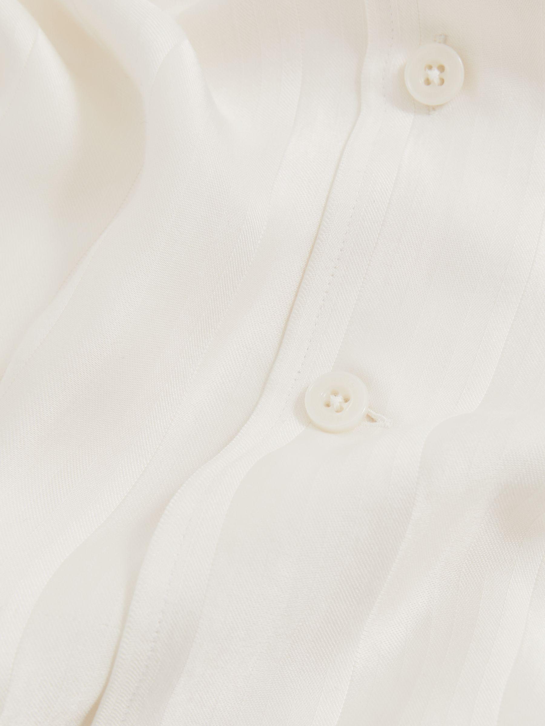 Jacquard Stripe Cuban Collar Shirt in White Product Image