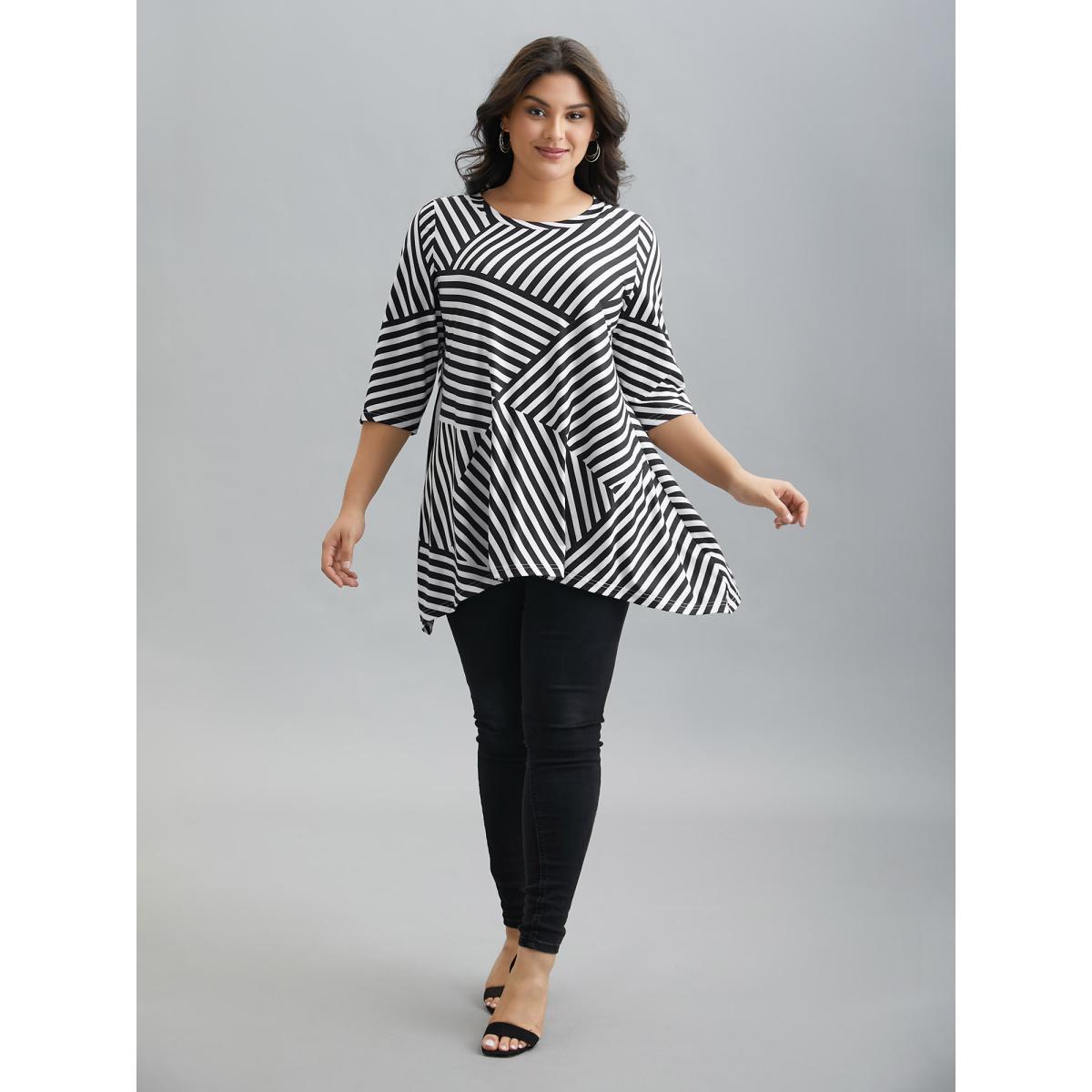Plus Size Striped Arc Hem Round Neck T-Shirt Black Women Casual Contrast Round Neck Loose Everyday T-shirts BloomChic 12/L Product Image
