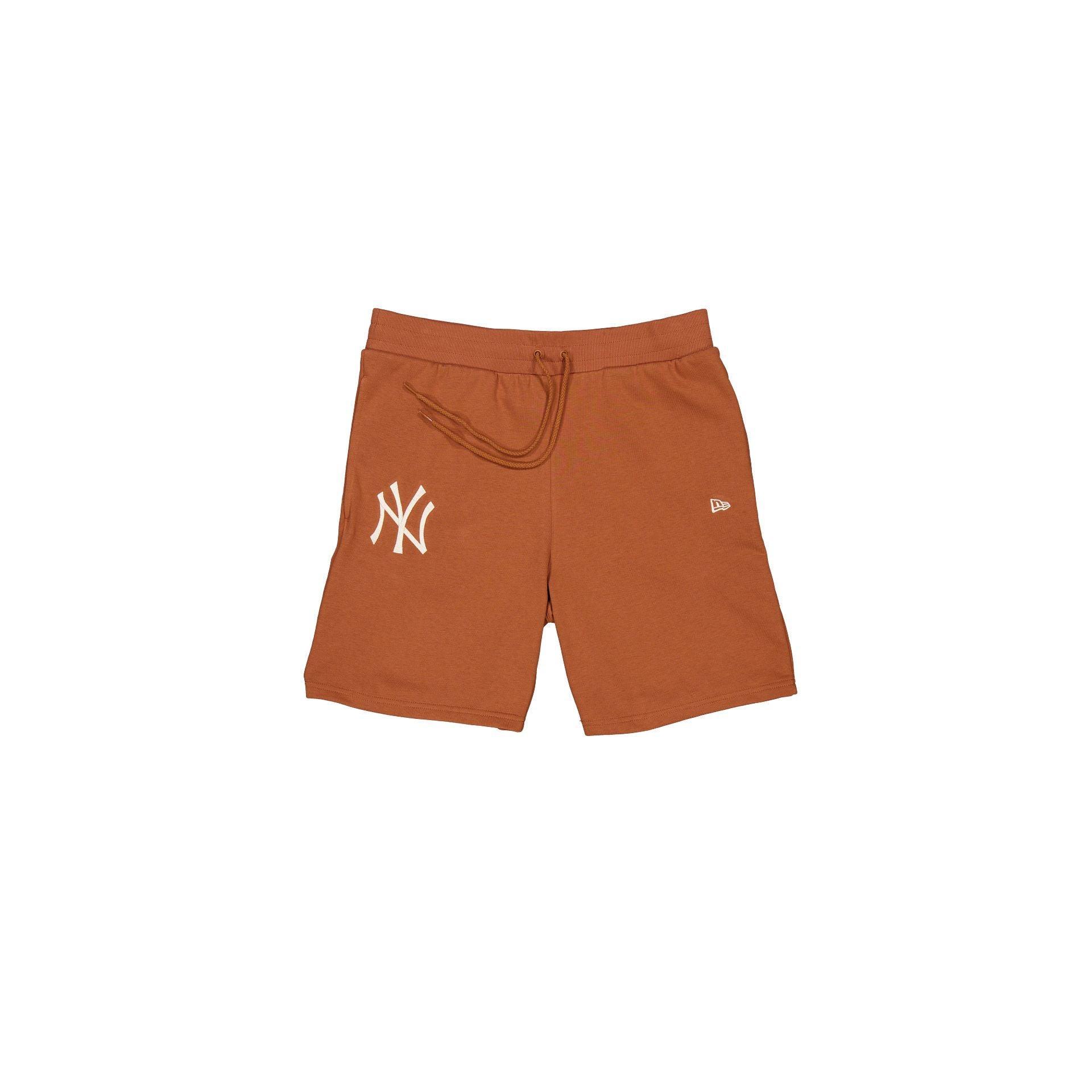 New York Yankees Essential Brown Shorts Male Product Image