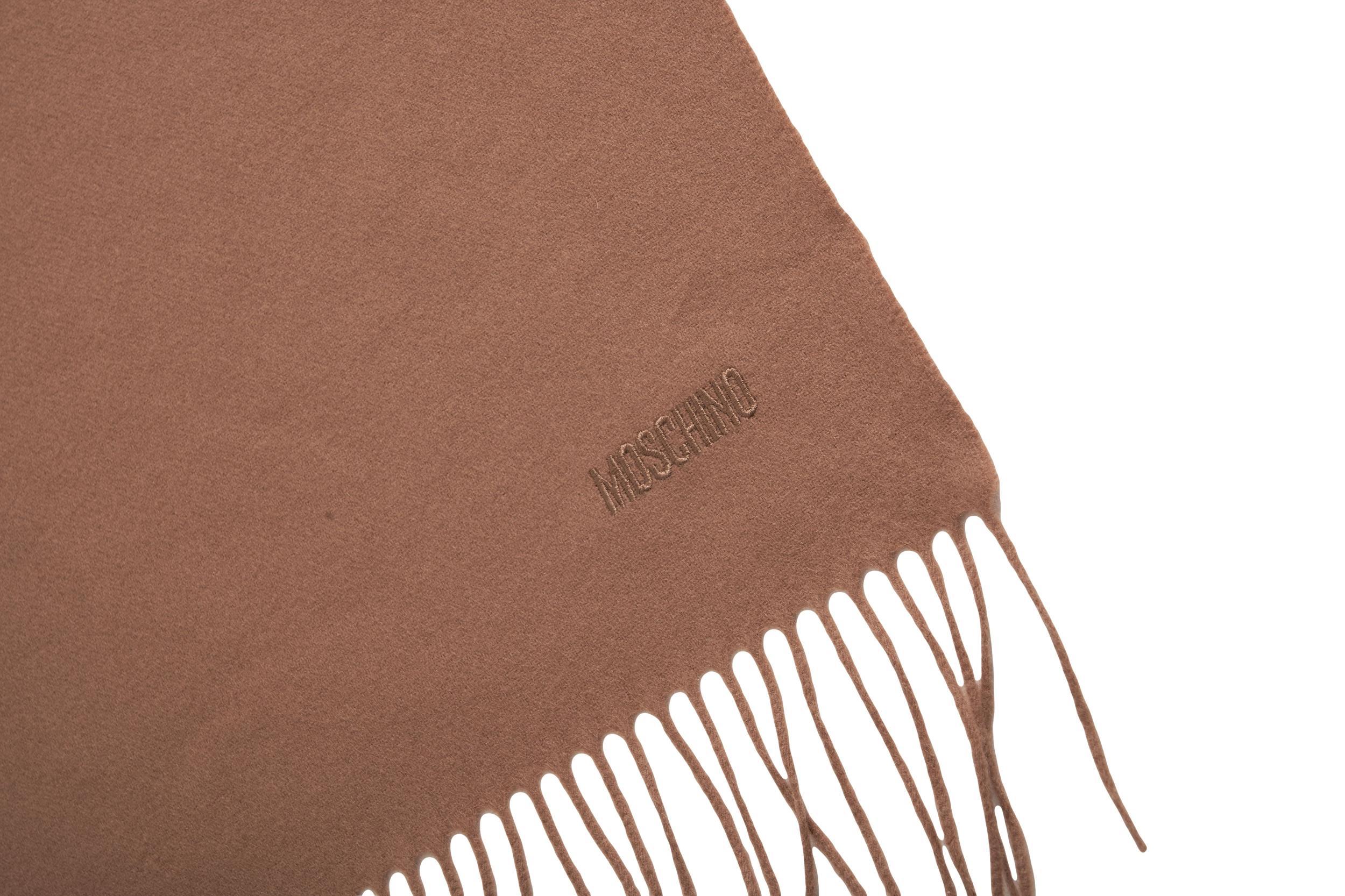 Scarf with fringe details Product Image