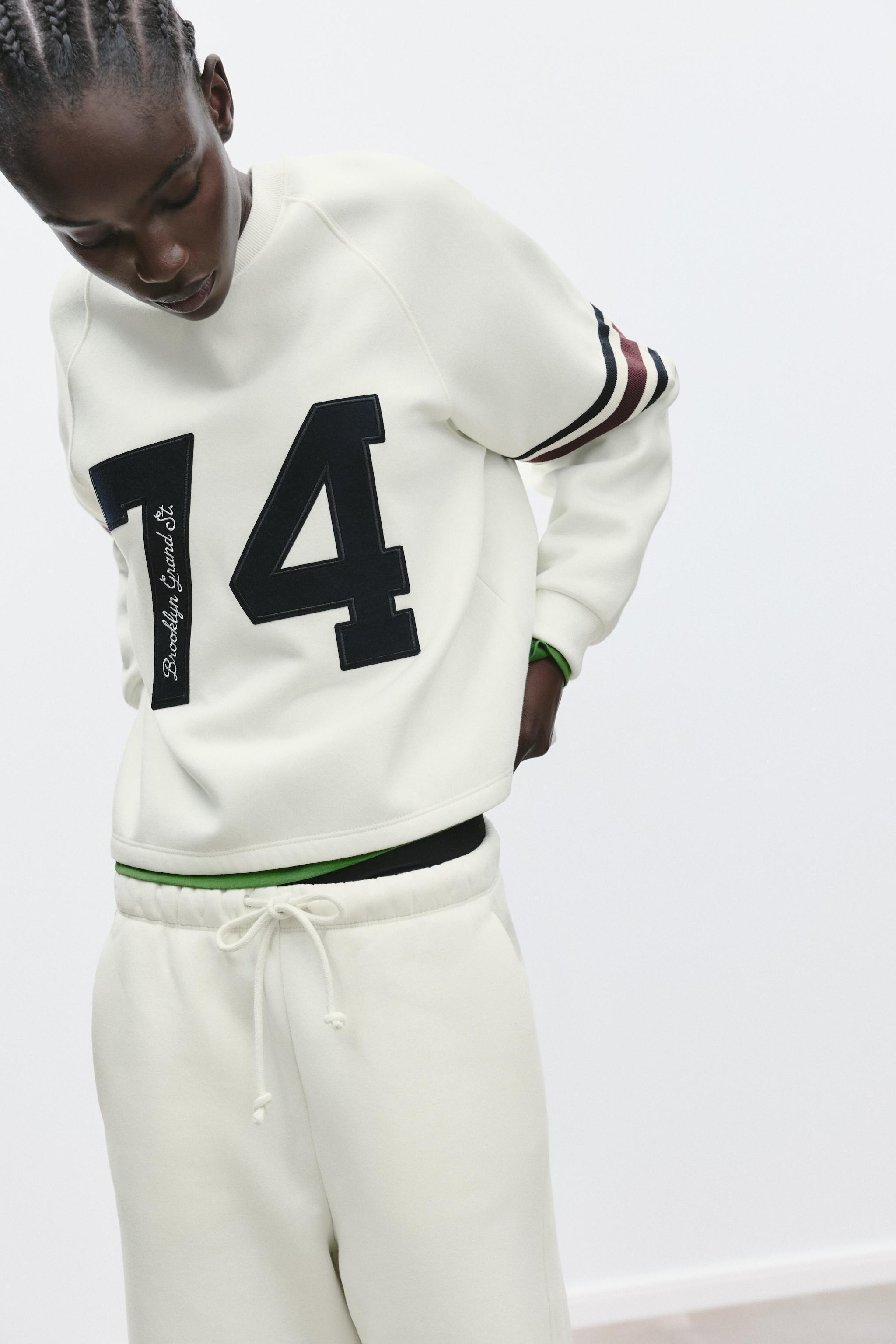 NUMBER STRIPE SWEATSHIRT Product Image