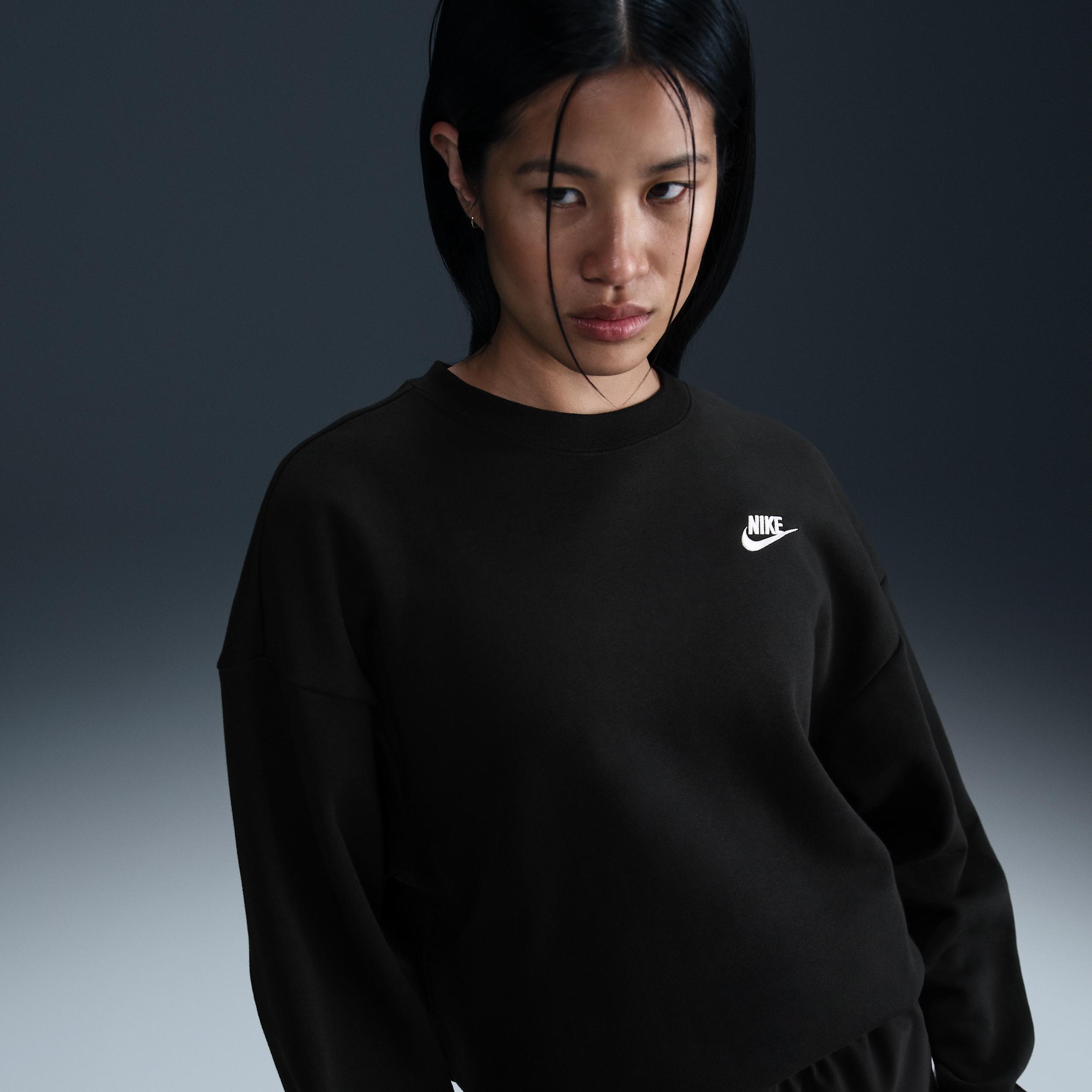 Womens Nike Sportswear Club Fleece Loose Crew-Neck Sweatshirt | HV2326-010 Product Image