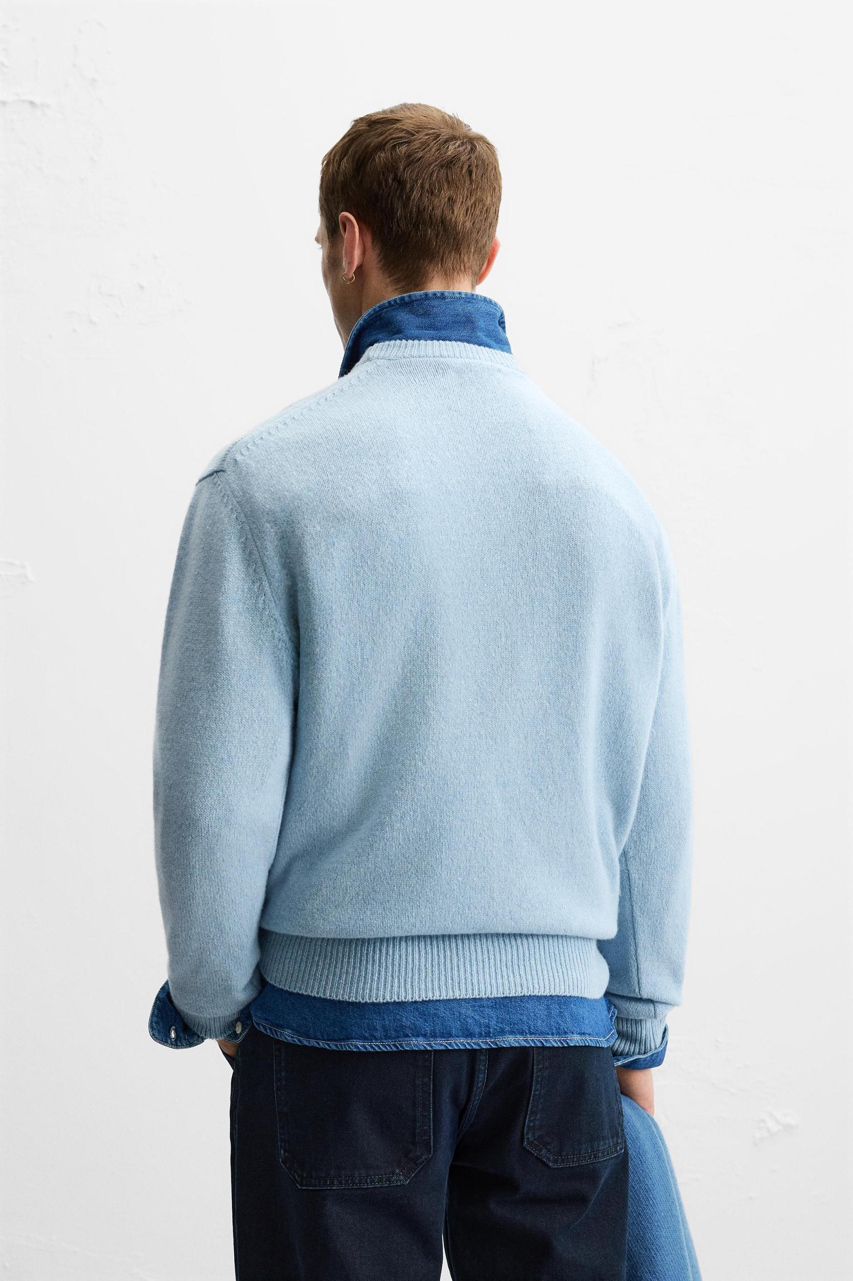 CASHMERE AND WOOL SWEATER Product Image