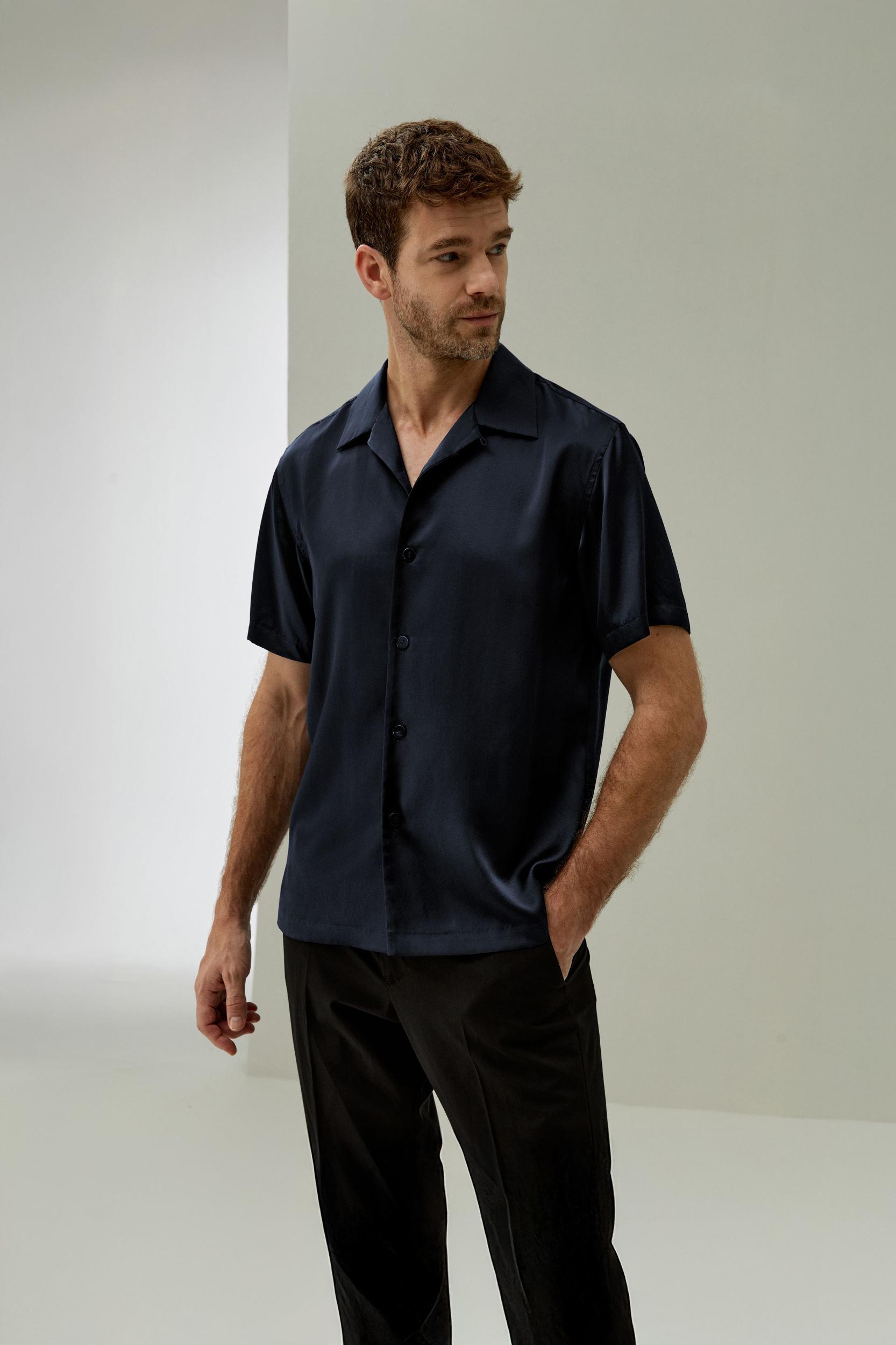 Men's Silk Camp Shirt Product Image
