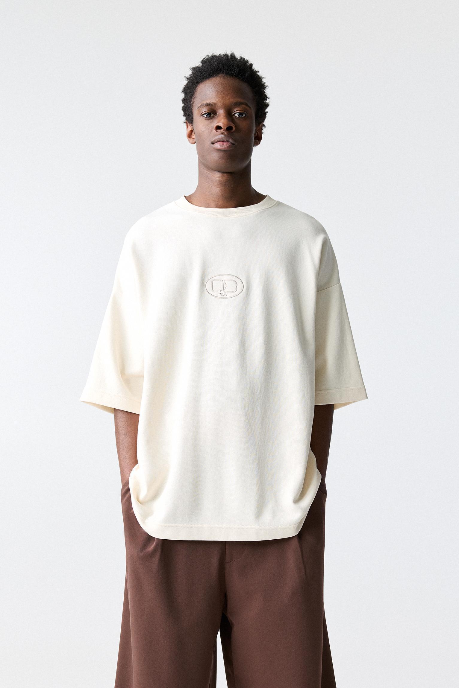 Short sleeve logo sweatshirt Product Image