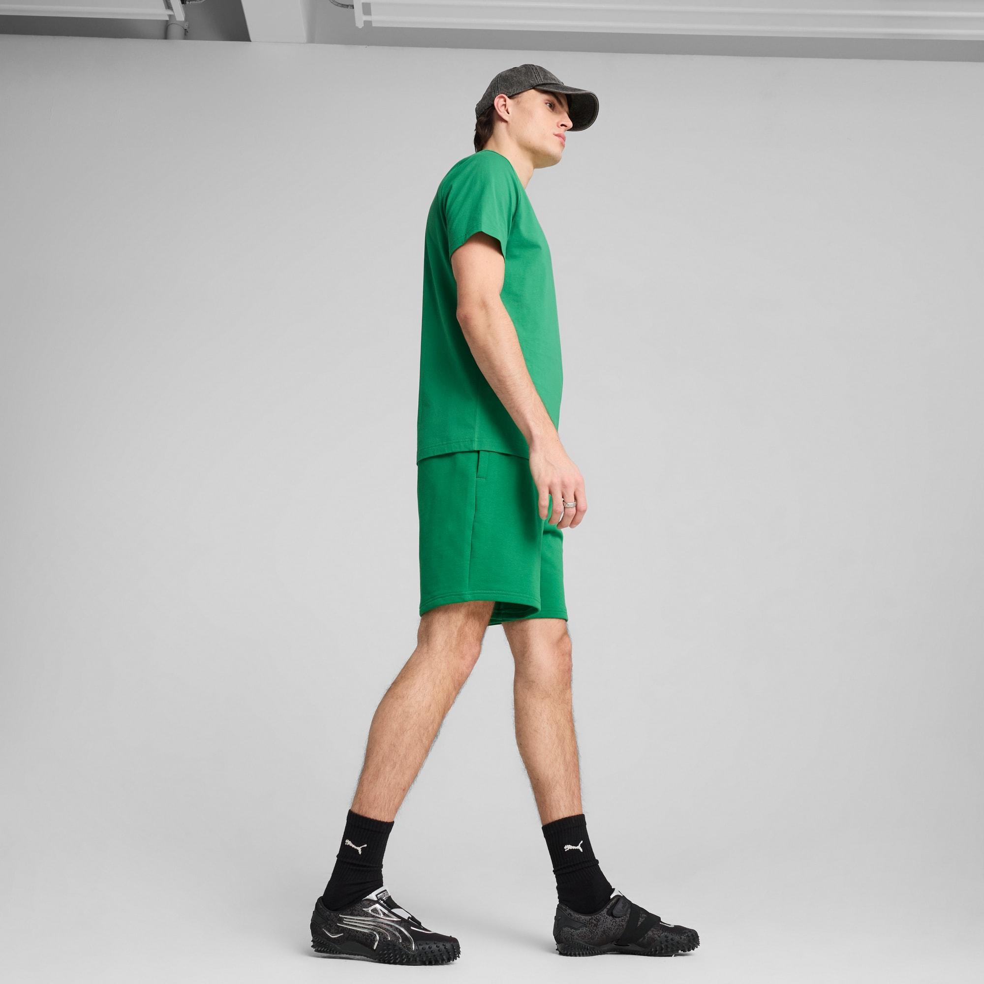 WARDROBE ESSENTIALS Men's Relaxed 7" Shorts Product Image