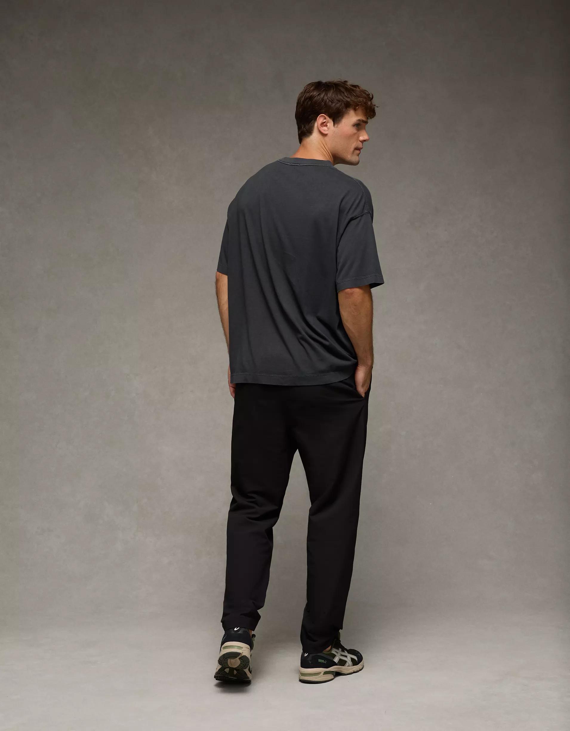 AE 24/7 Pleated Pull-On Pant Product Image