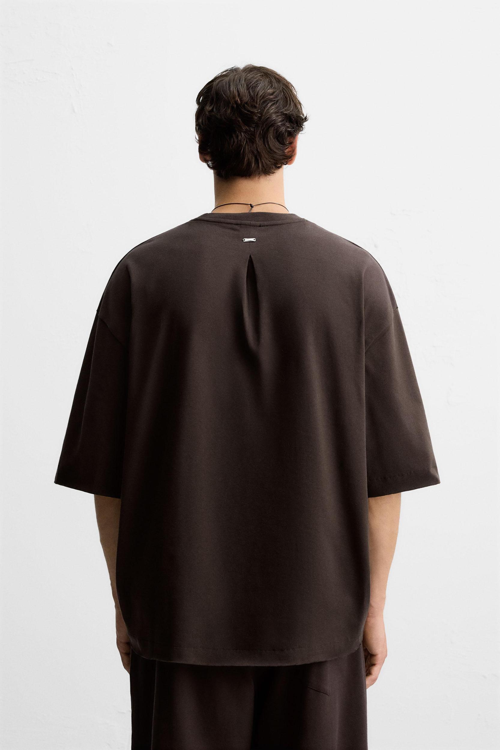 OVERSIZED FIT T-SHIRT Product Image