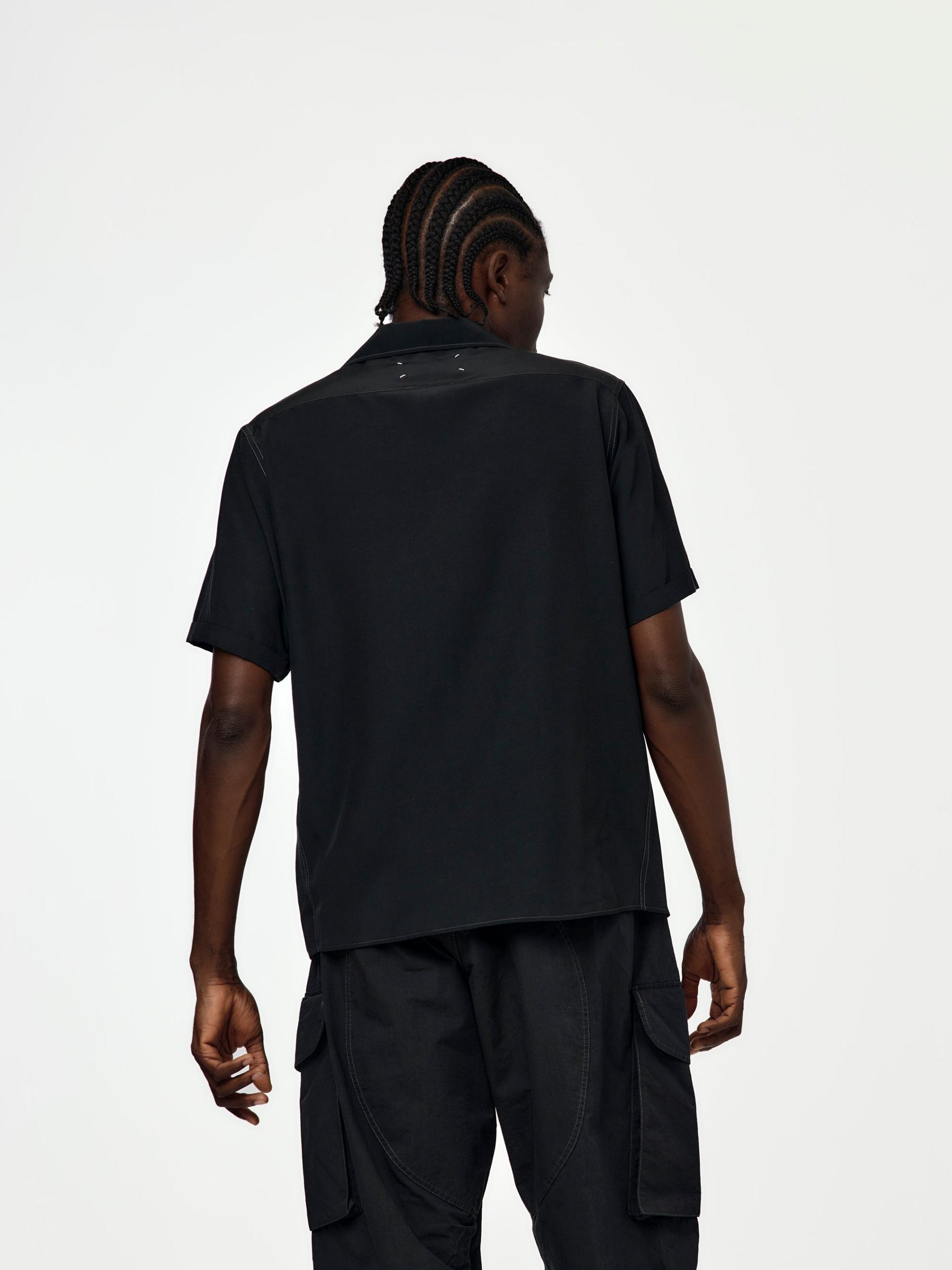 Short-Sleeved Shirt (Black) Product Image
