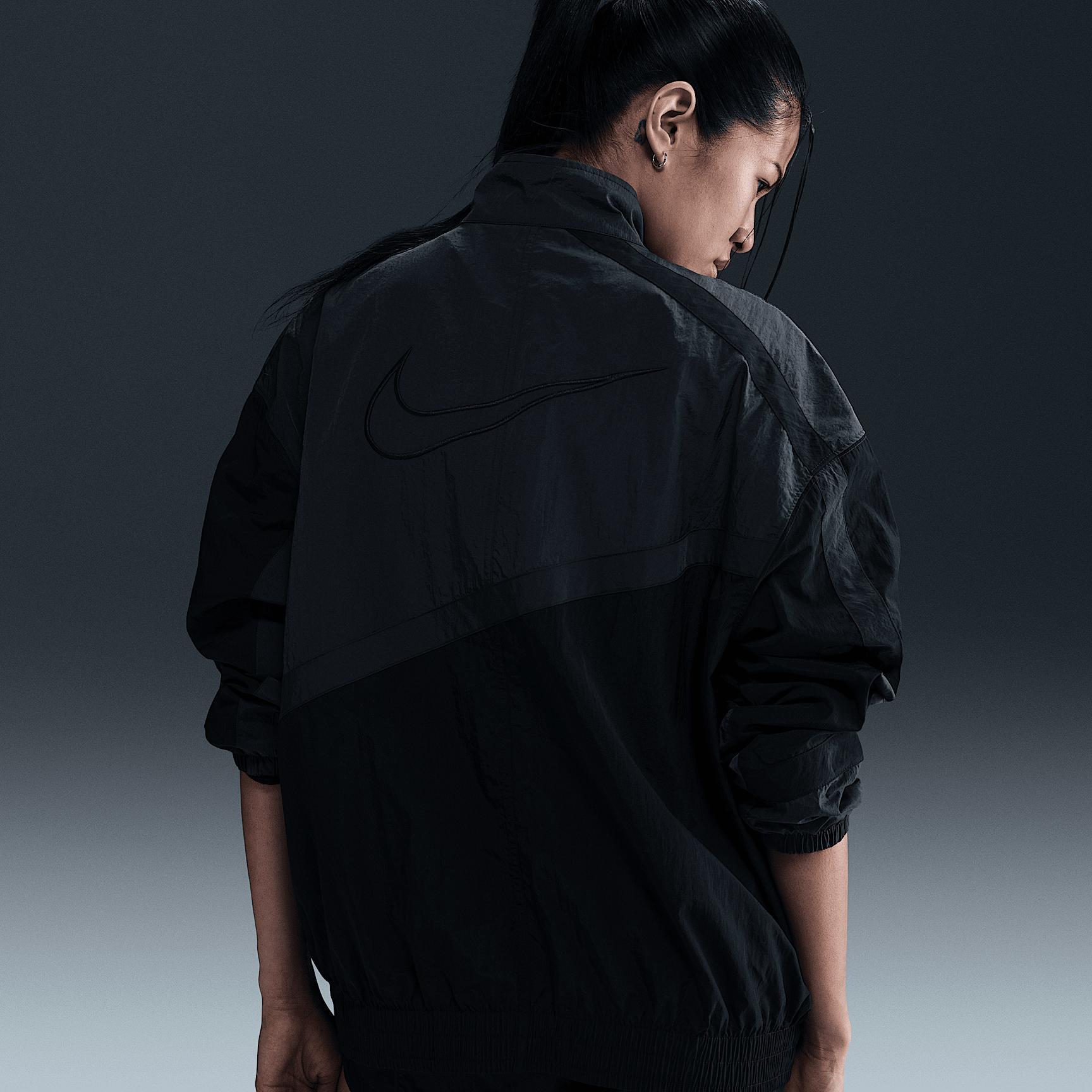 Nike Sportswear Women's Oversized Woven Jacket Product Image