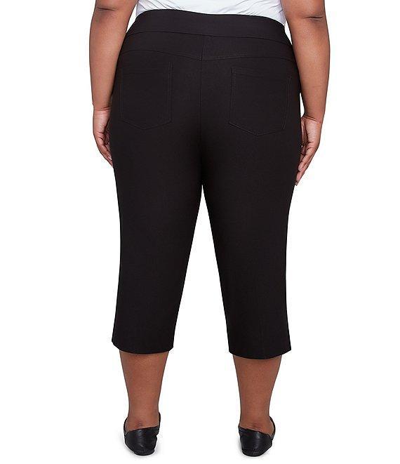 Ruby Rd. Plus Size Stretch Straight Leg Pull-On Capri Pants Product Image