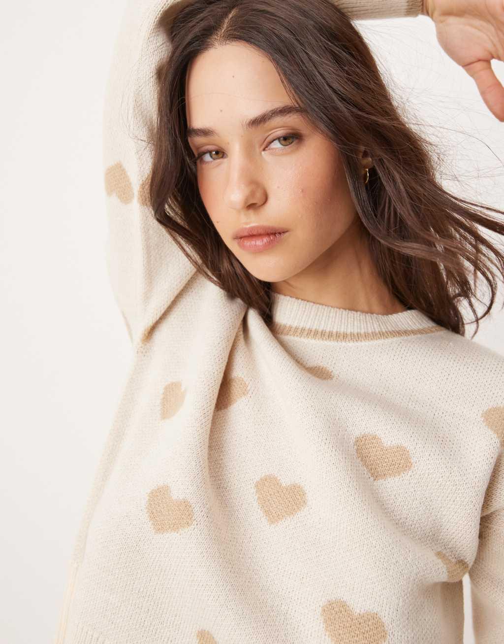 JDY crew neck heart knitted sweater in beige Product Image