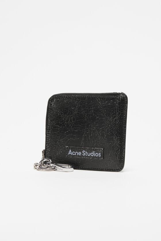 Zip leather wallet Product Image