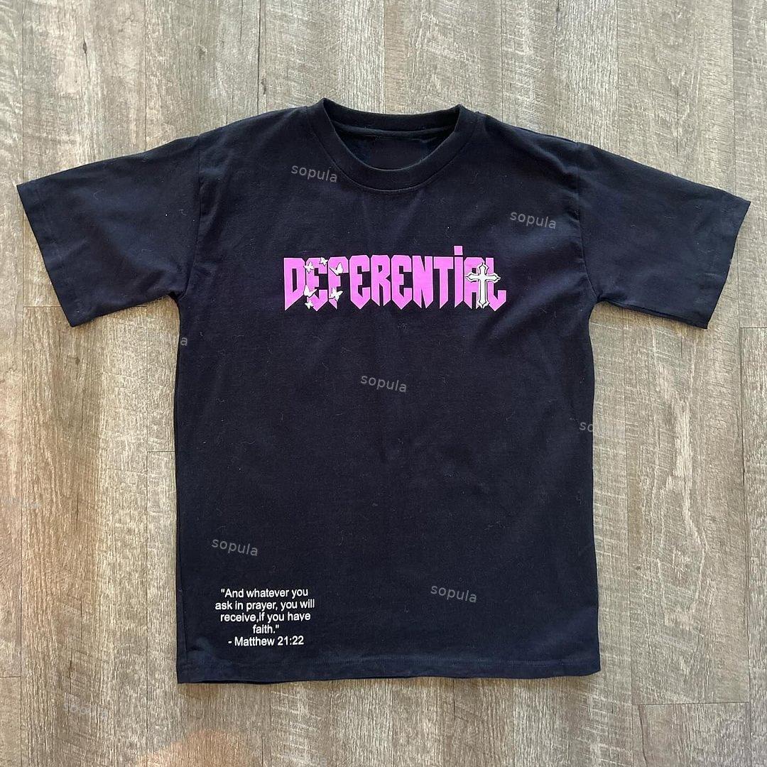 Men's Butterfly Faith Cross Vintage Graphic Cotton T-Shirt Product Image