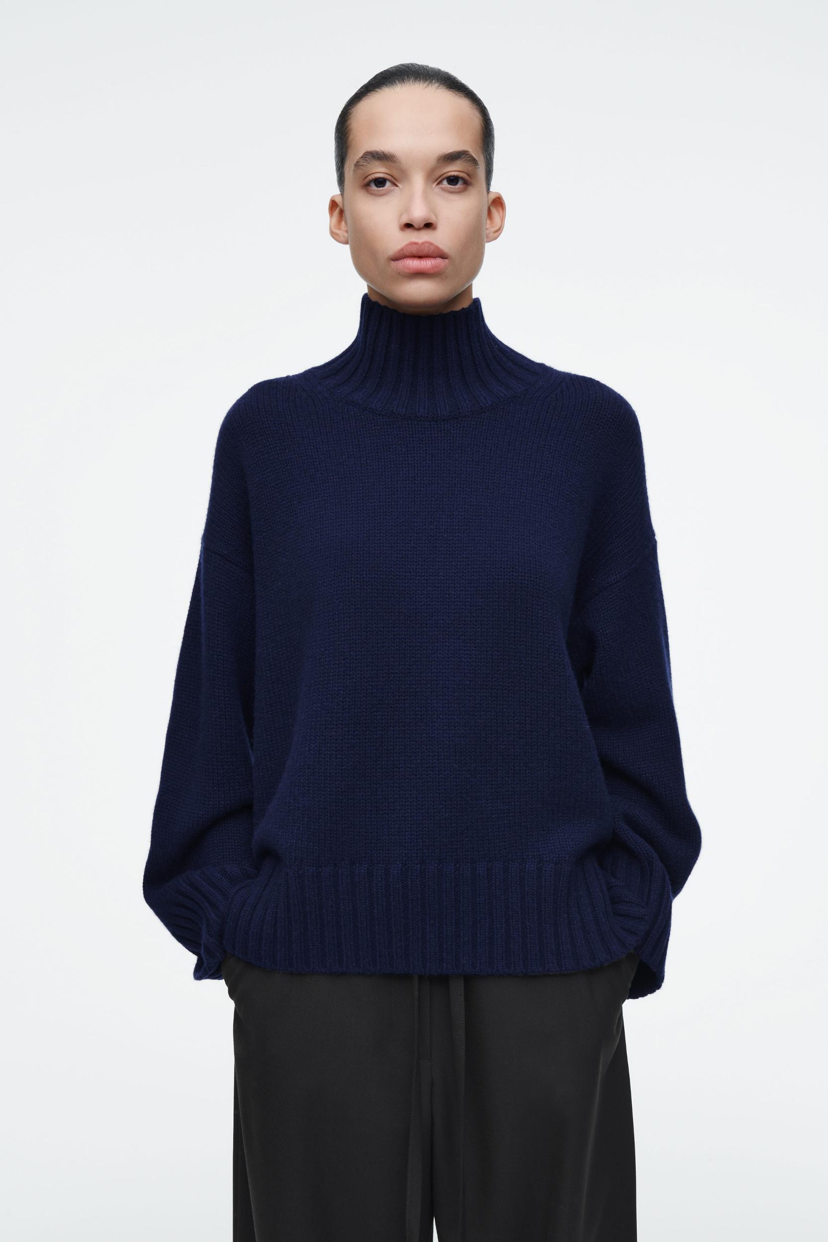 CHUNKY PURE CASHMERE TURTLENECK SWEATER Product Image