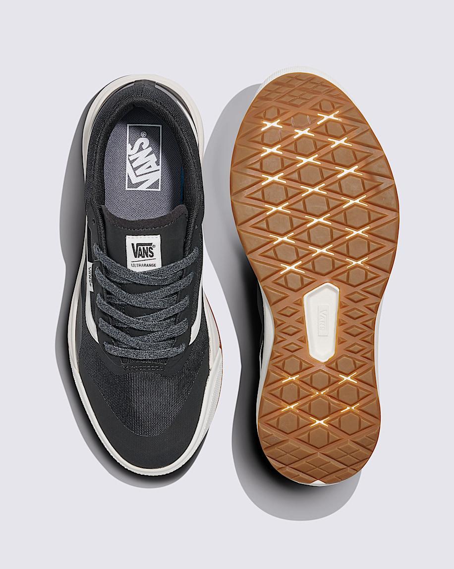 UltraRange 2.0 Shoe in Black / White| Vans US Product Image