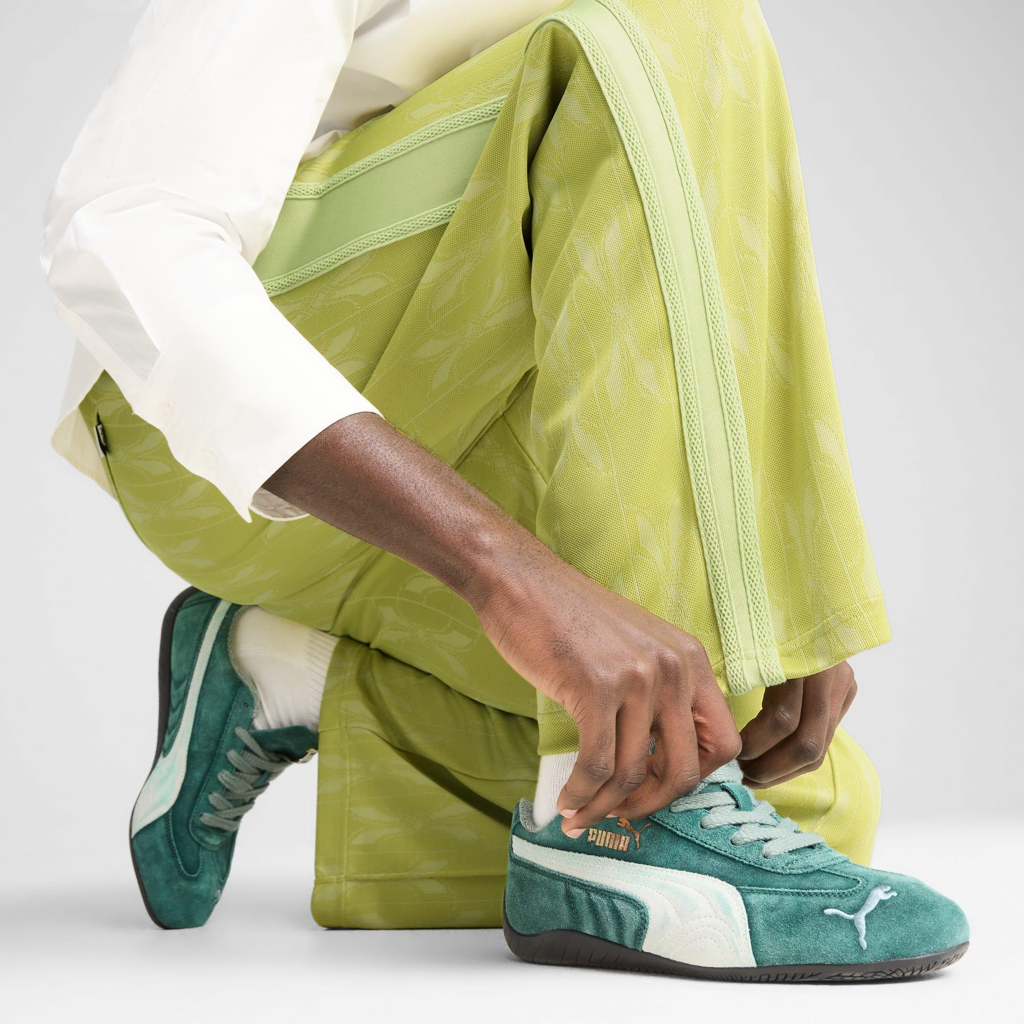 The NeverWorn V T7 Track Pants Men Product Image