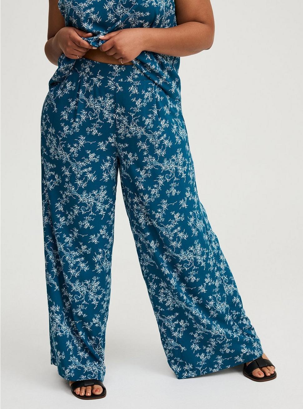 Pull-On Wide Leg Pant Product Image