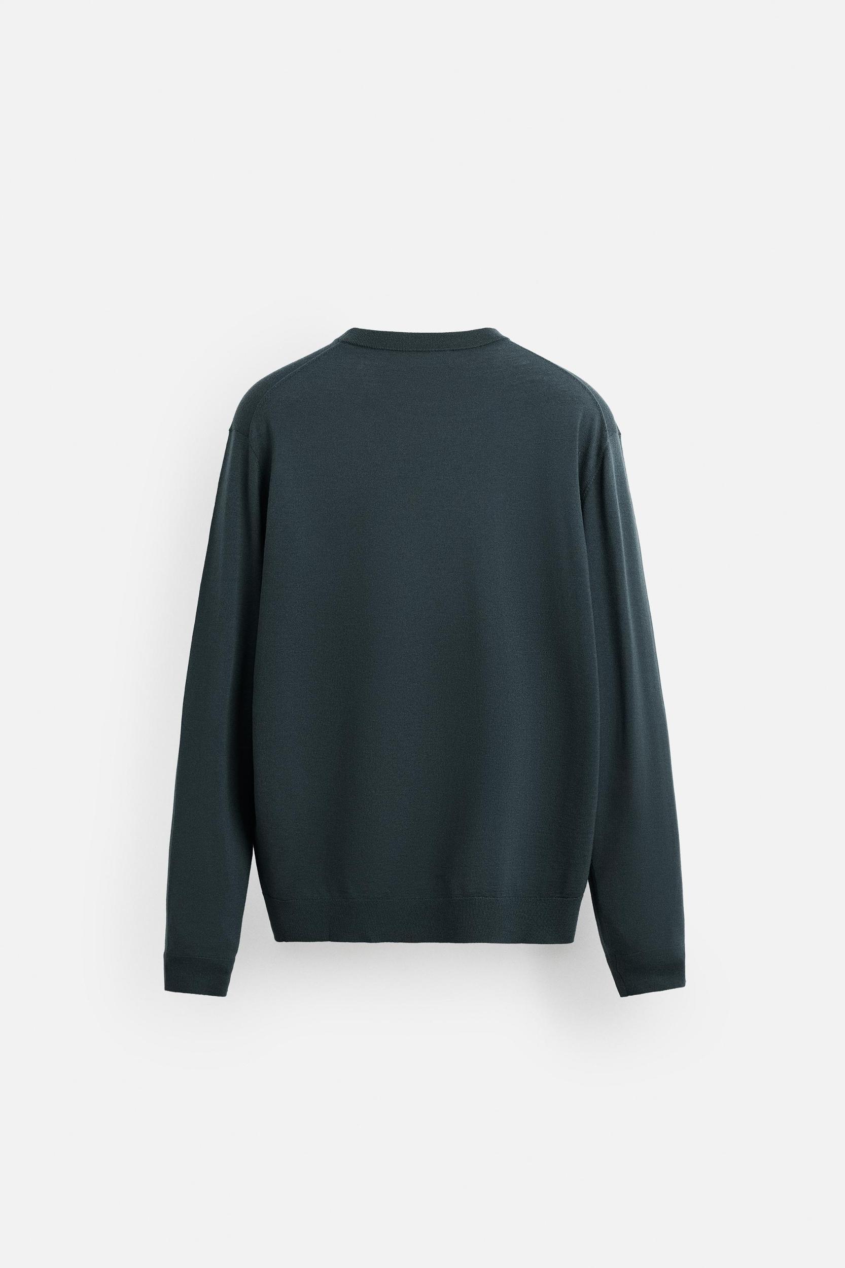 LIGHTWEIGHT 100% WOOL SWEATER Product Image